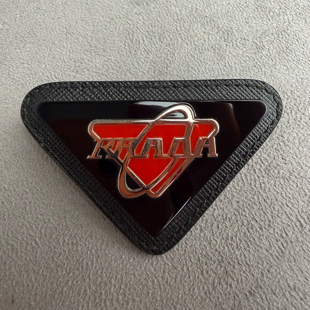 Prada broche