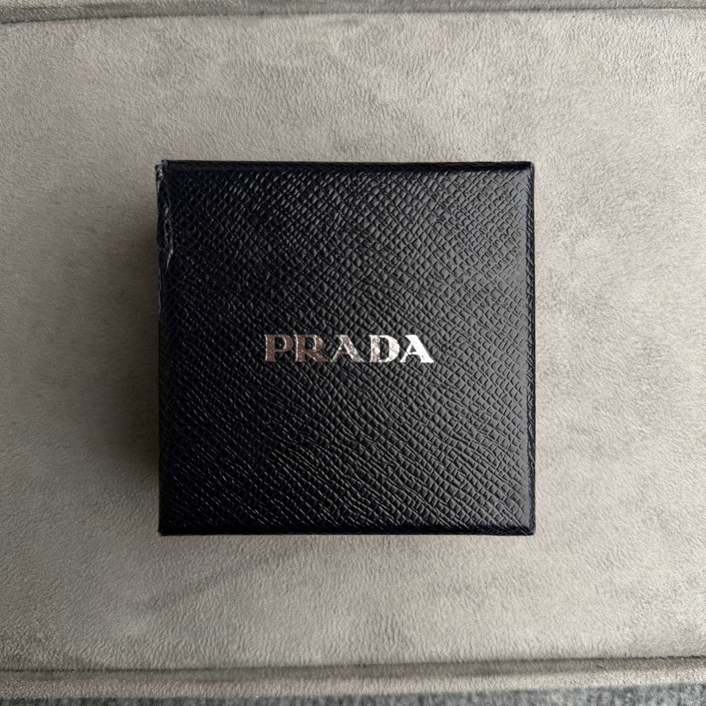 Prada broche