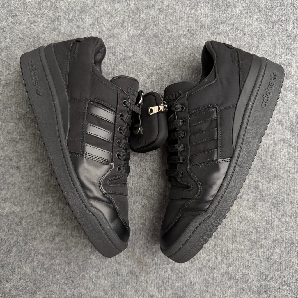 Prada sneakers (Str. 44)