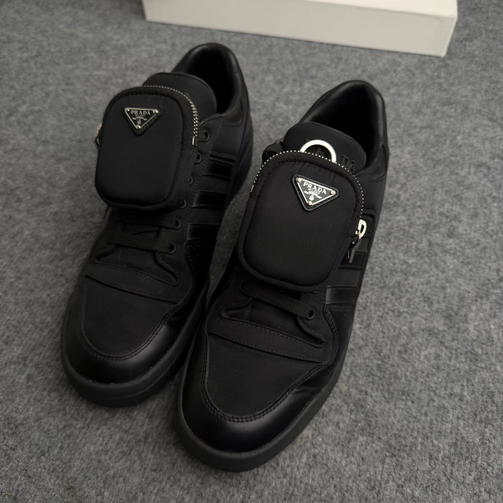 Prada sneakers (Str. 44)