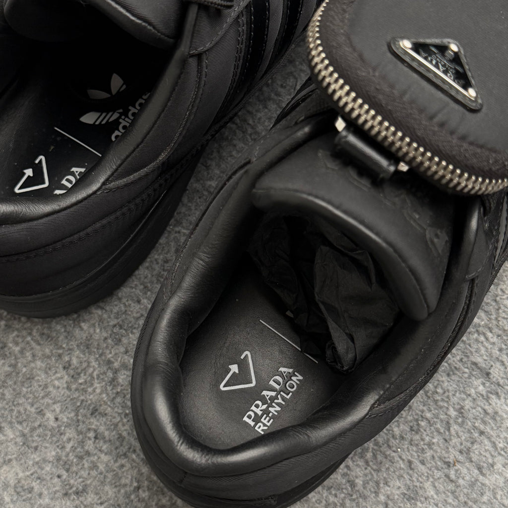 Prada sneakers (Str. 44)