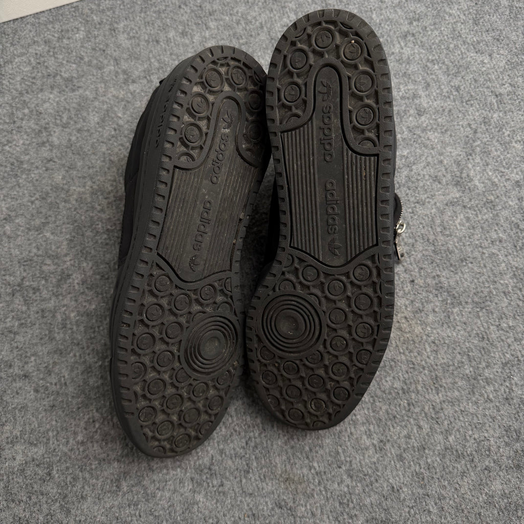 Prada sneakers (Str. 44)