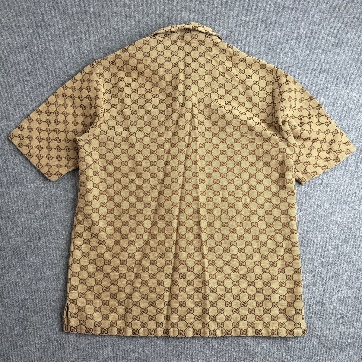 Gucci skjorte (Str. 46)