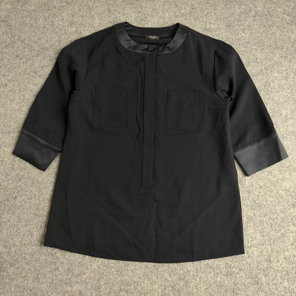 Chanel bluse (Str. 34)