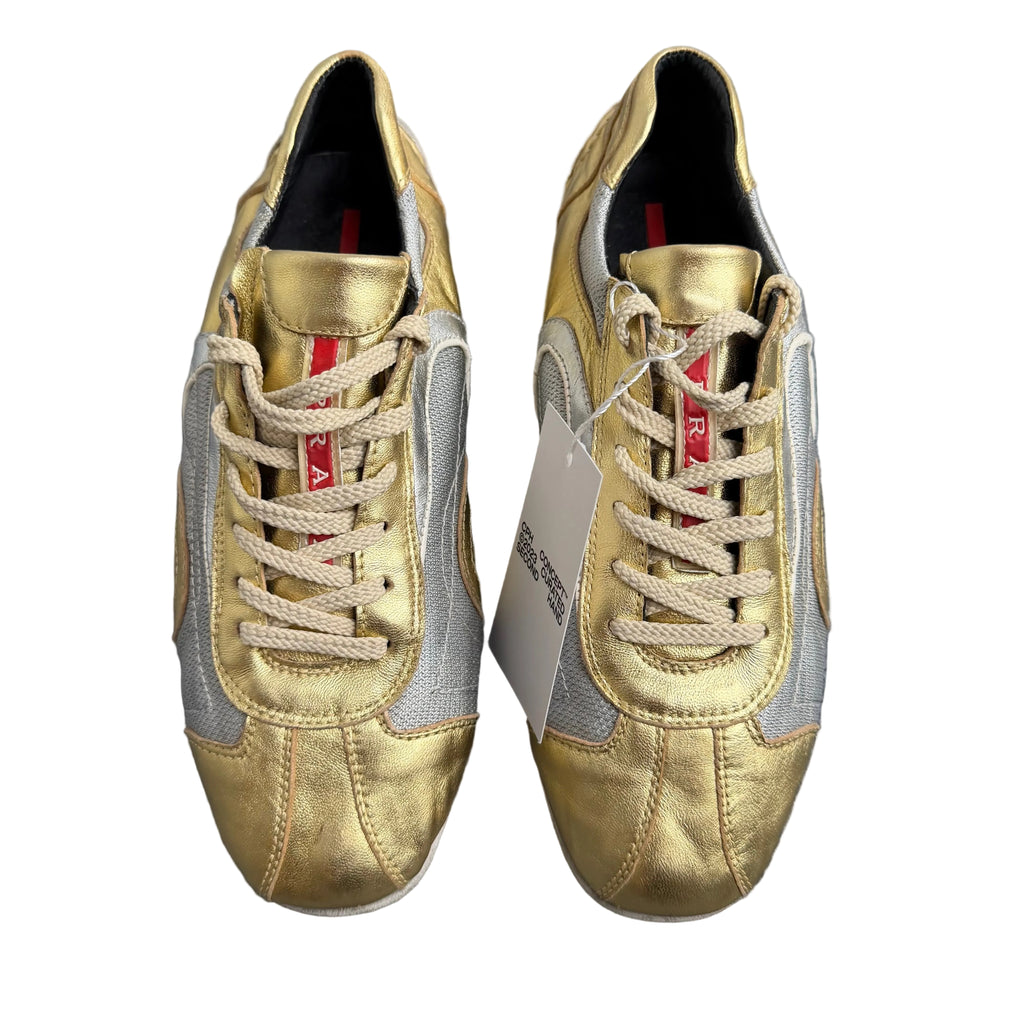 Prada sneakers (Str. 40)