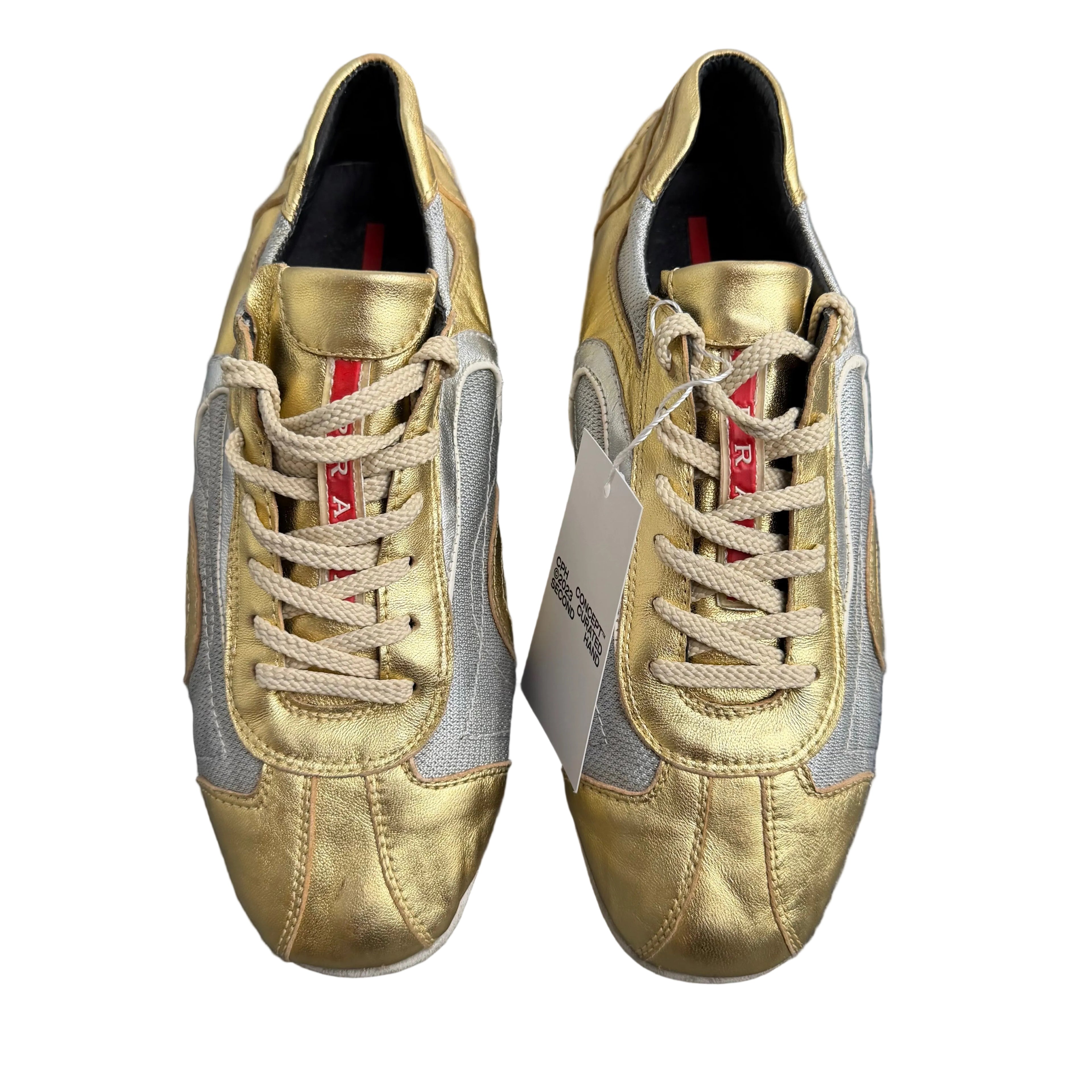 Prada sneakers (Str. 40)