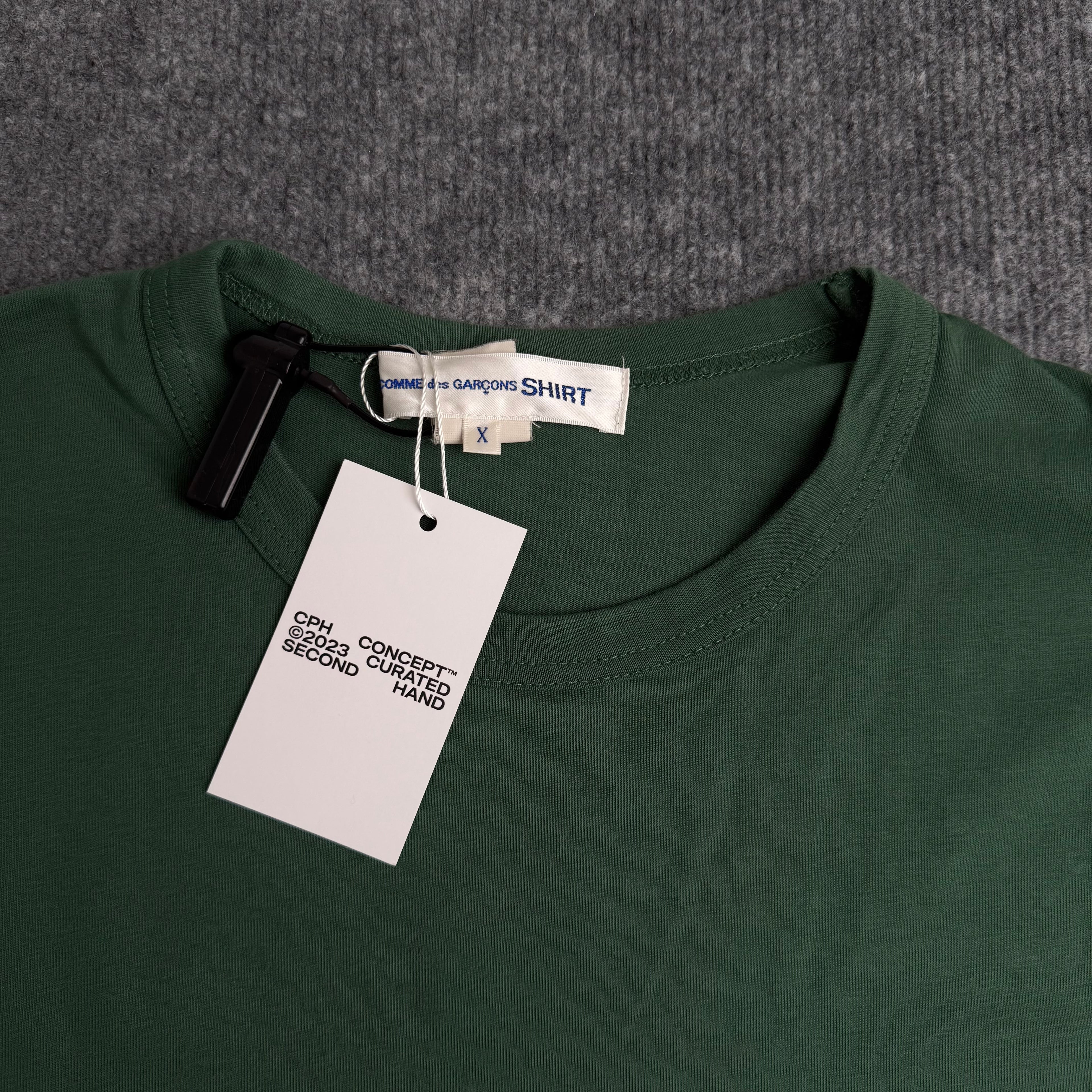 Comme Des Garcons t-shirt (Str. L)