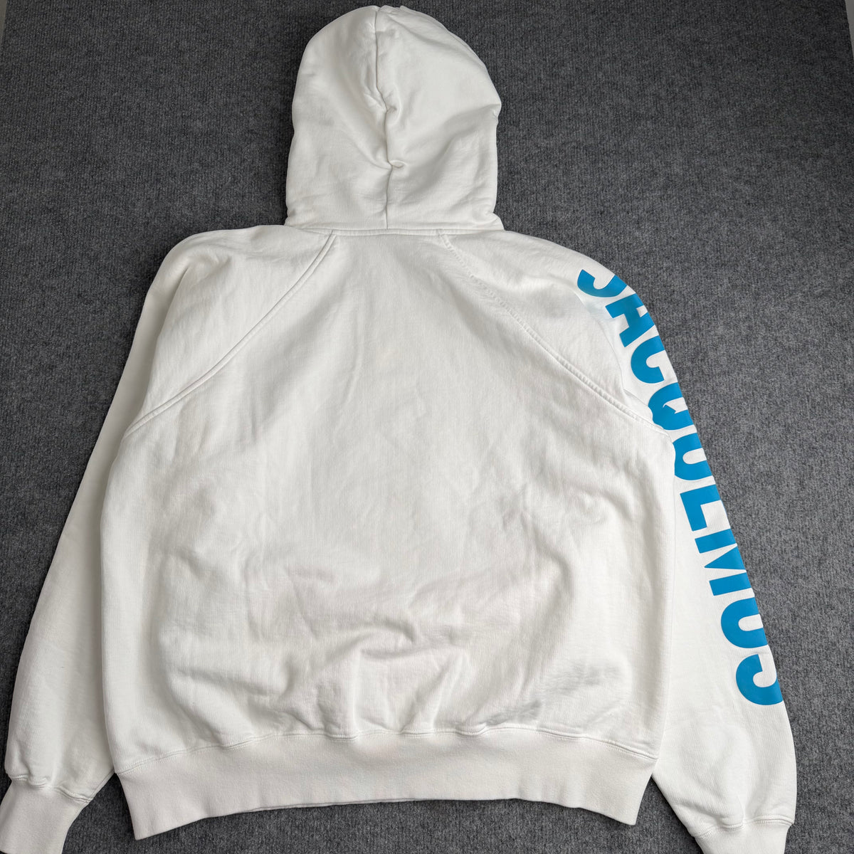 Jacquemus hættetrøje (Str. M)
