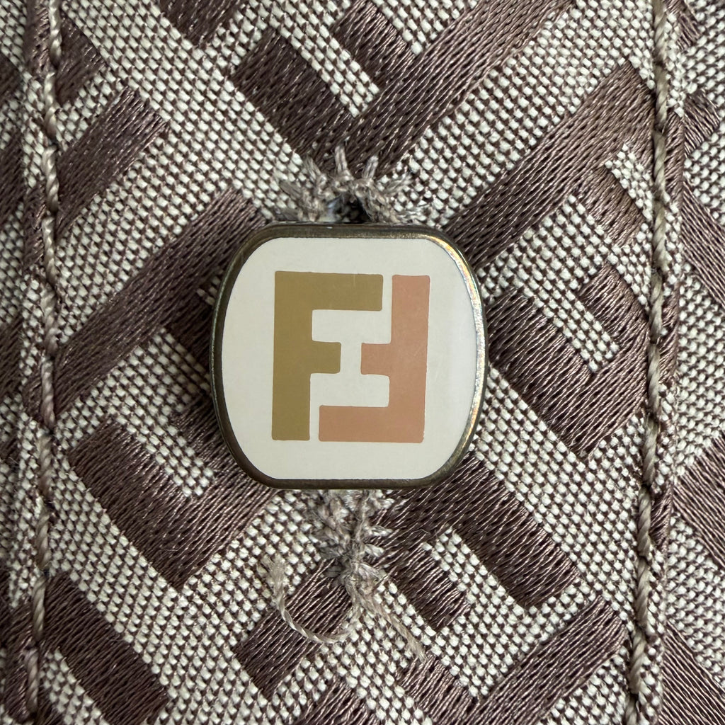 Fendi jakke (Str. S)