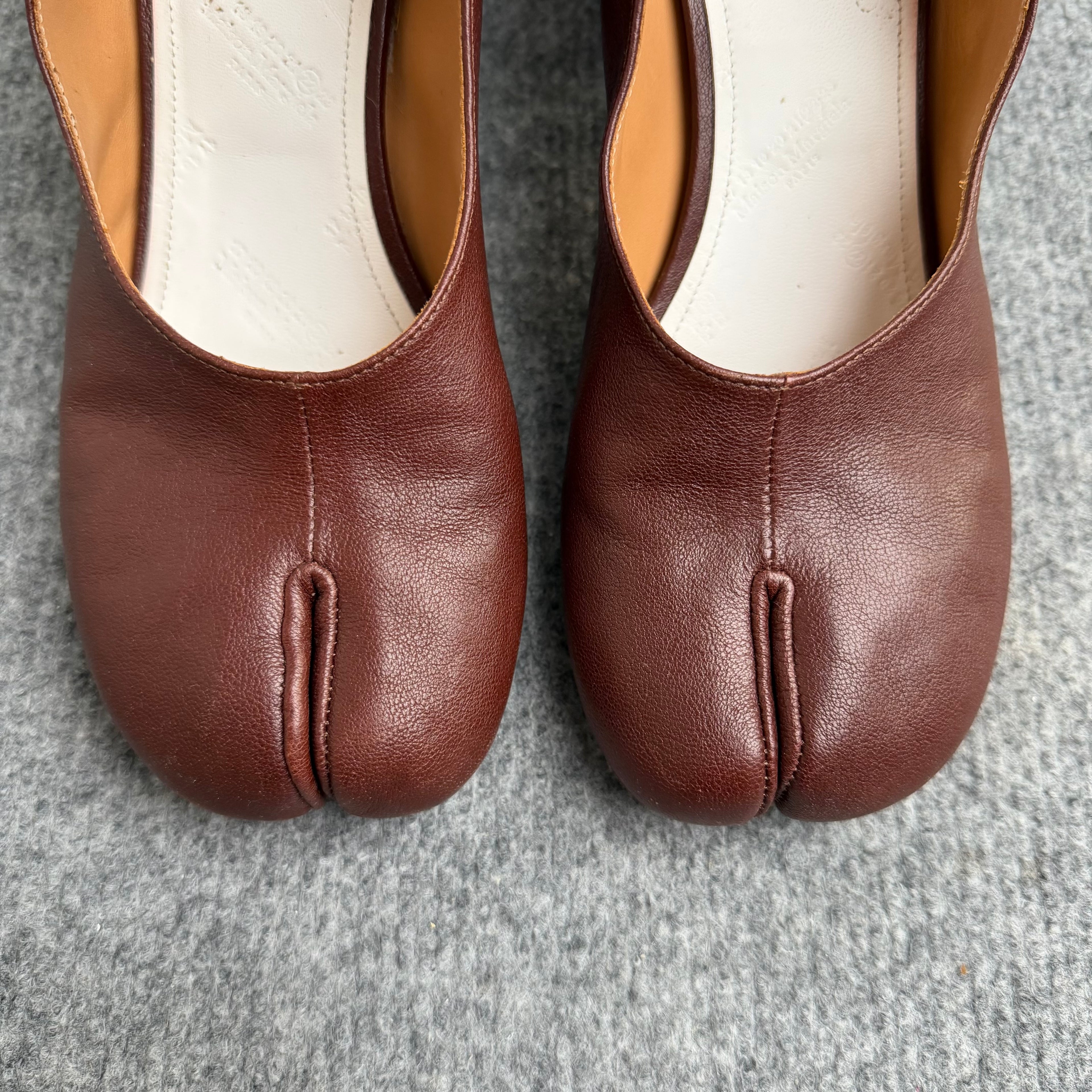 Maison Margiela Tabi Mary-Janes (Str. 39)