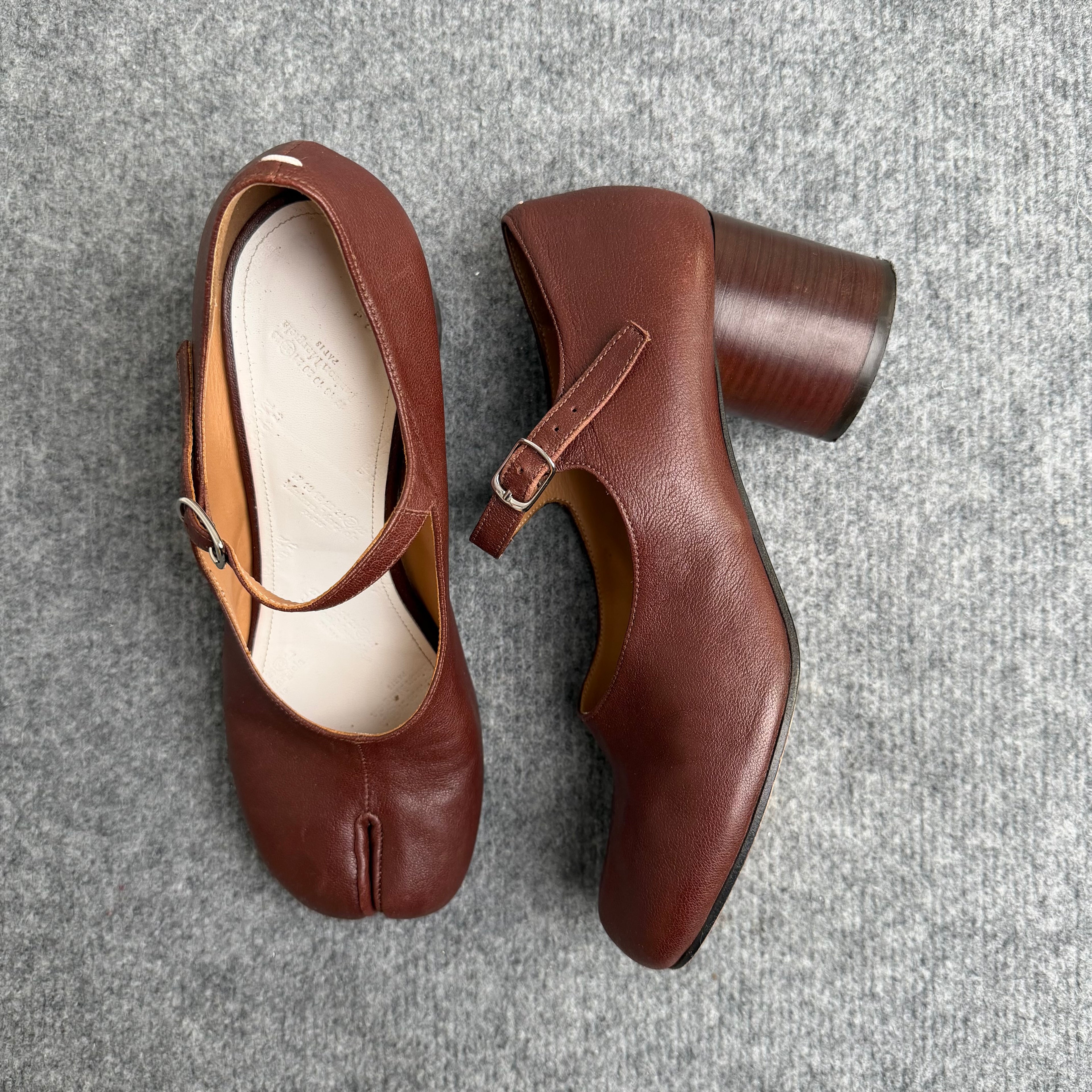 Maison Margiela Tabi Mary-Janes (Str. 39)