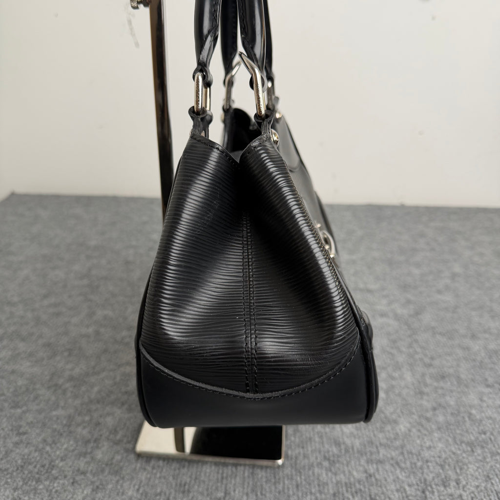 Louis Vuitton Epi Montaigne