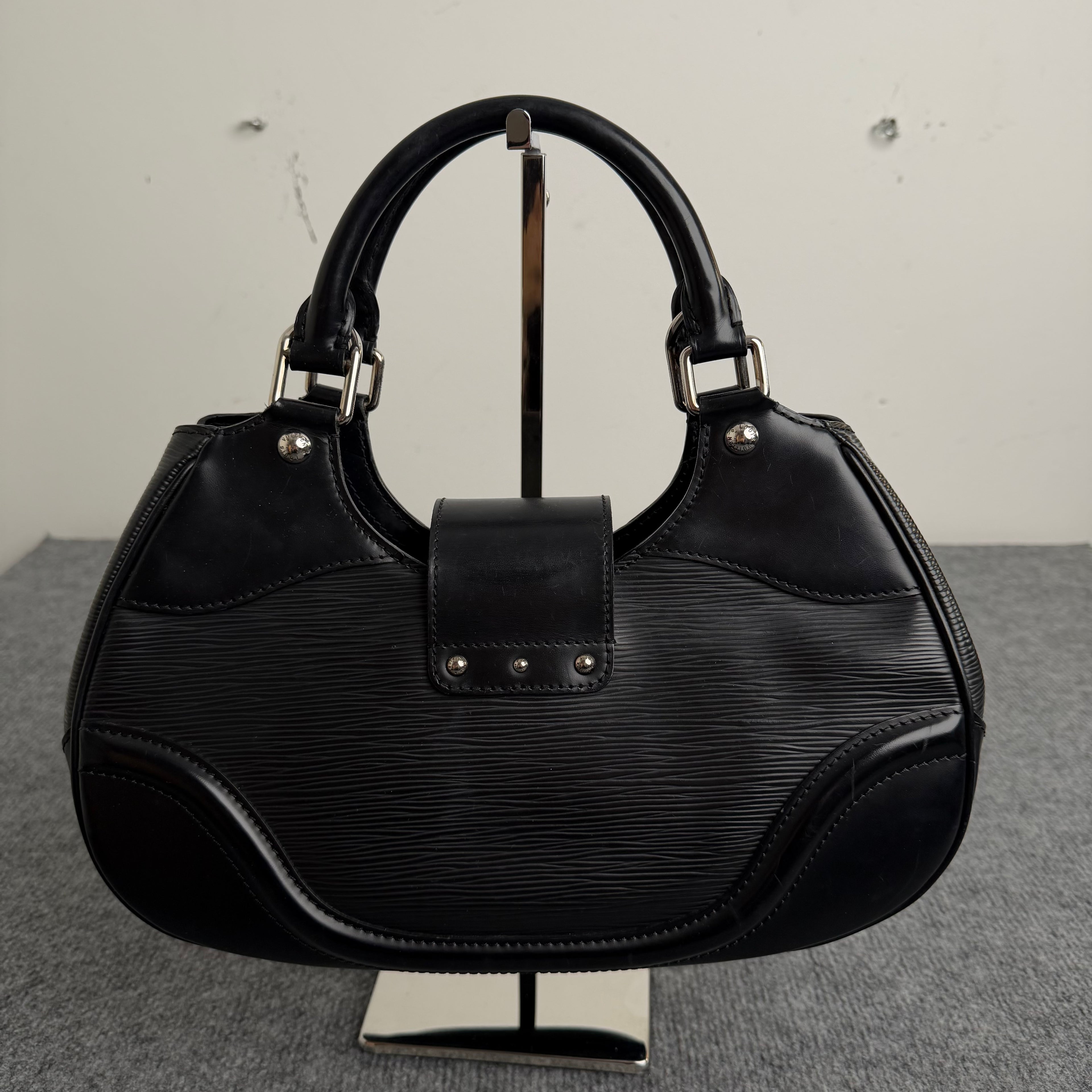 Louis Vuitton Epi Montaigne