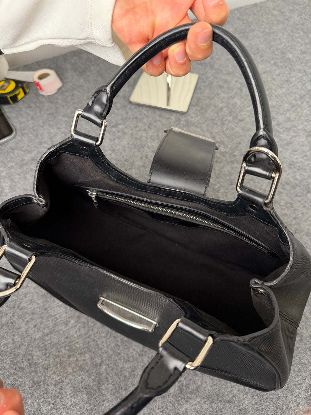 Louis Vuitton Epi Montaigne
