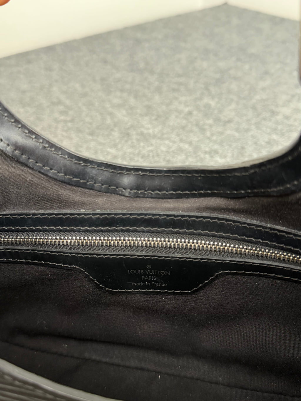 Louis Vuitton Epi Montaigne