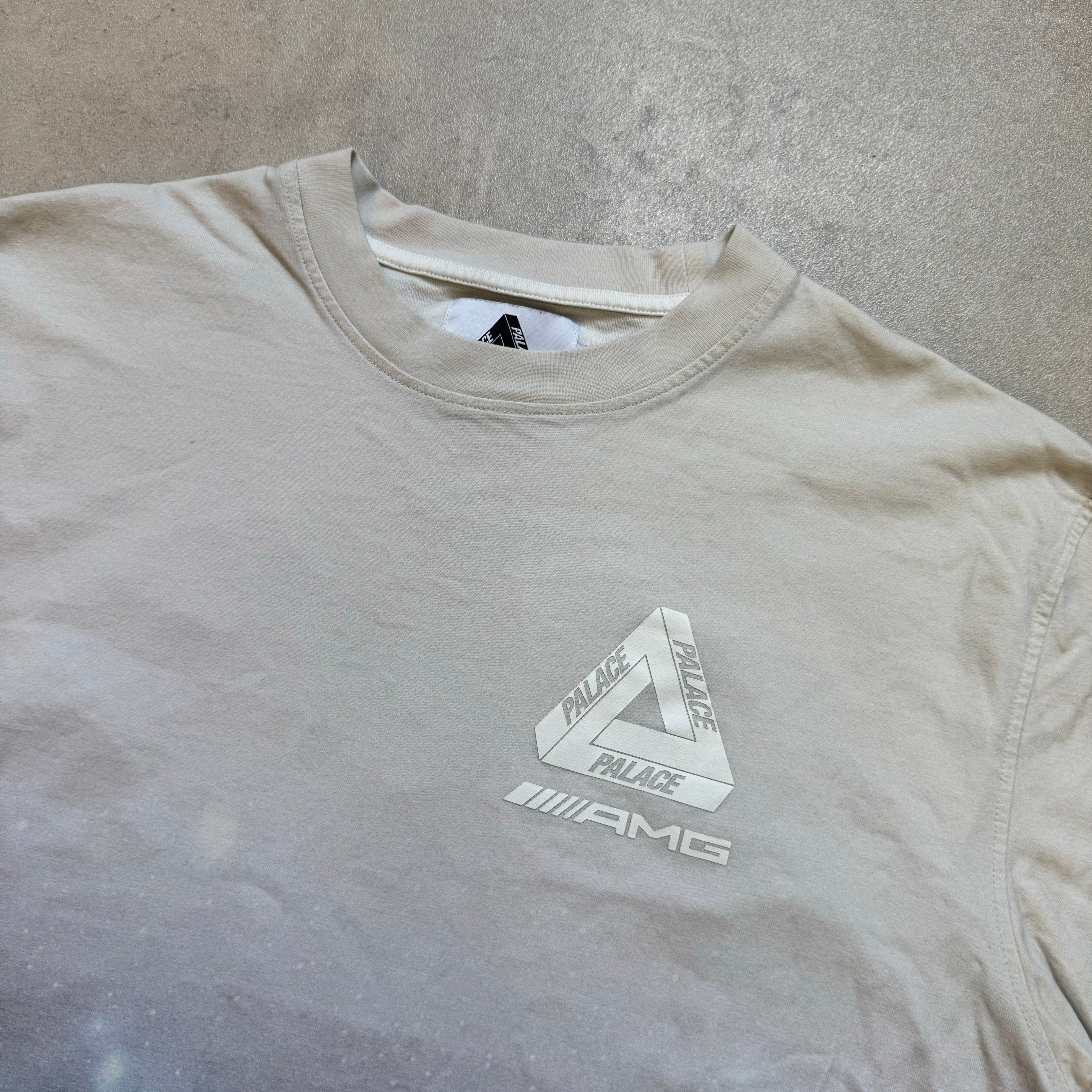 Palace AMG t-shirt (Str. Xl)