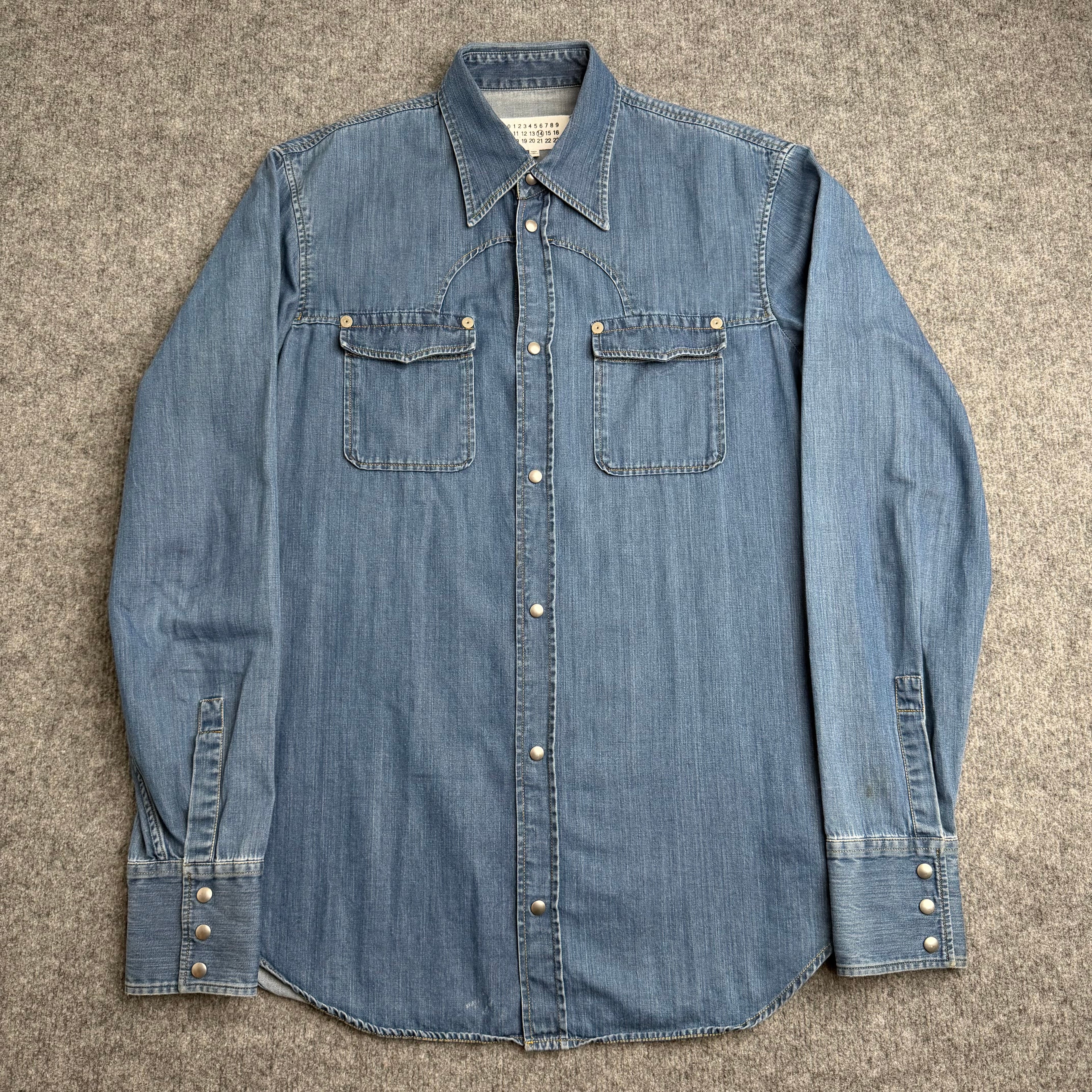 Maison Margiela skjorte (Str. L)