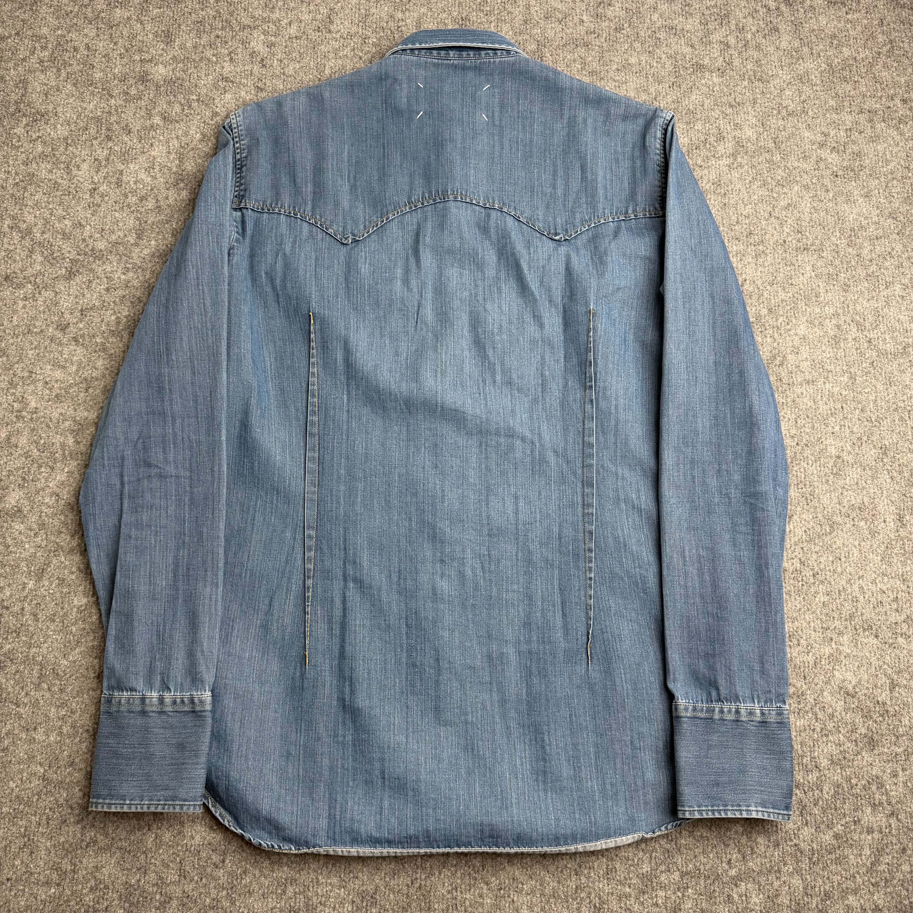 Maison Margiela skjorte (Str. L)