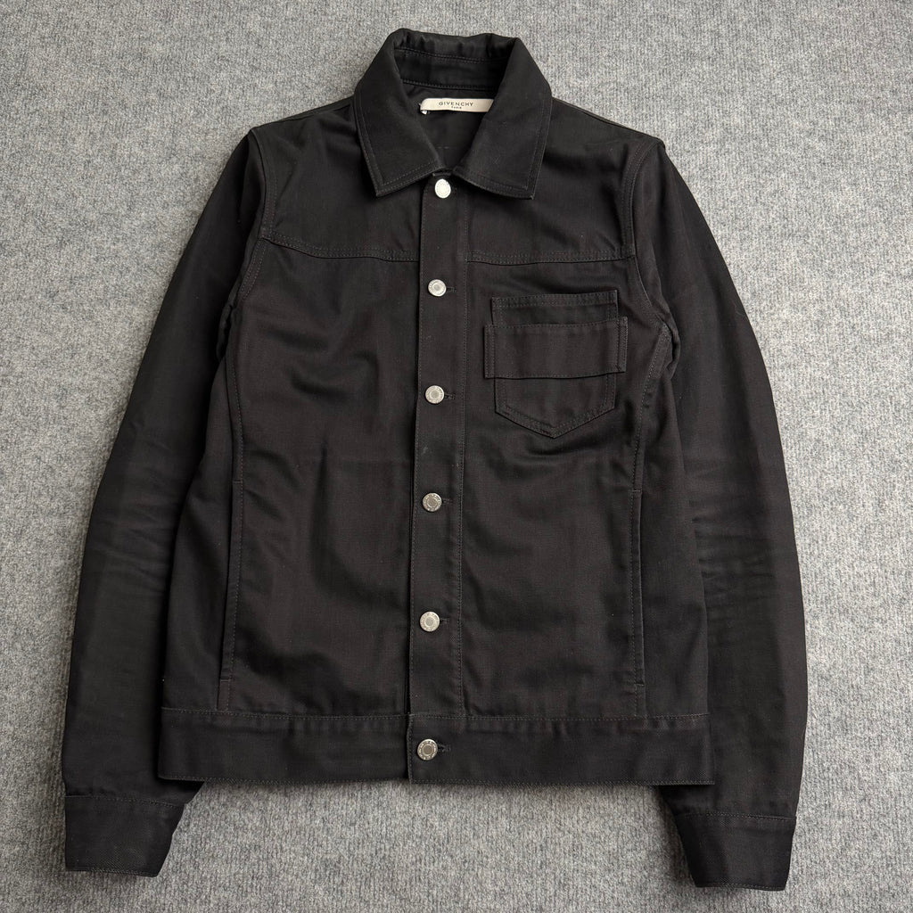 Givenchy jakke (Str. M)