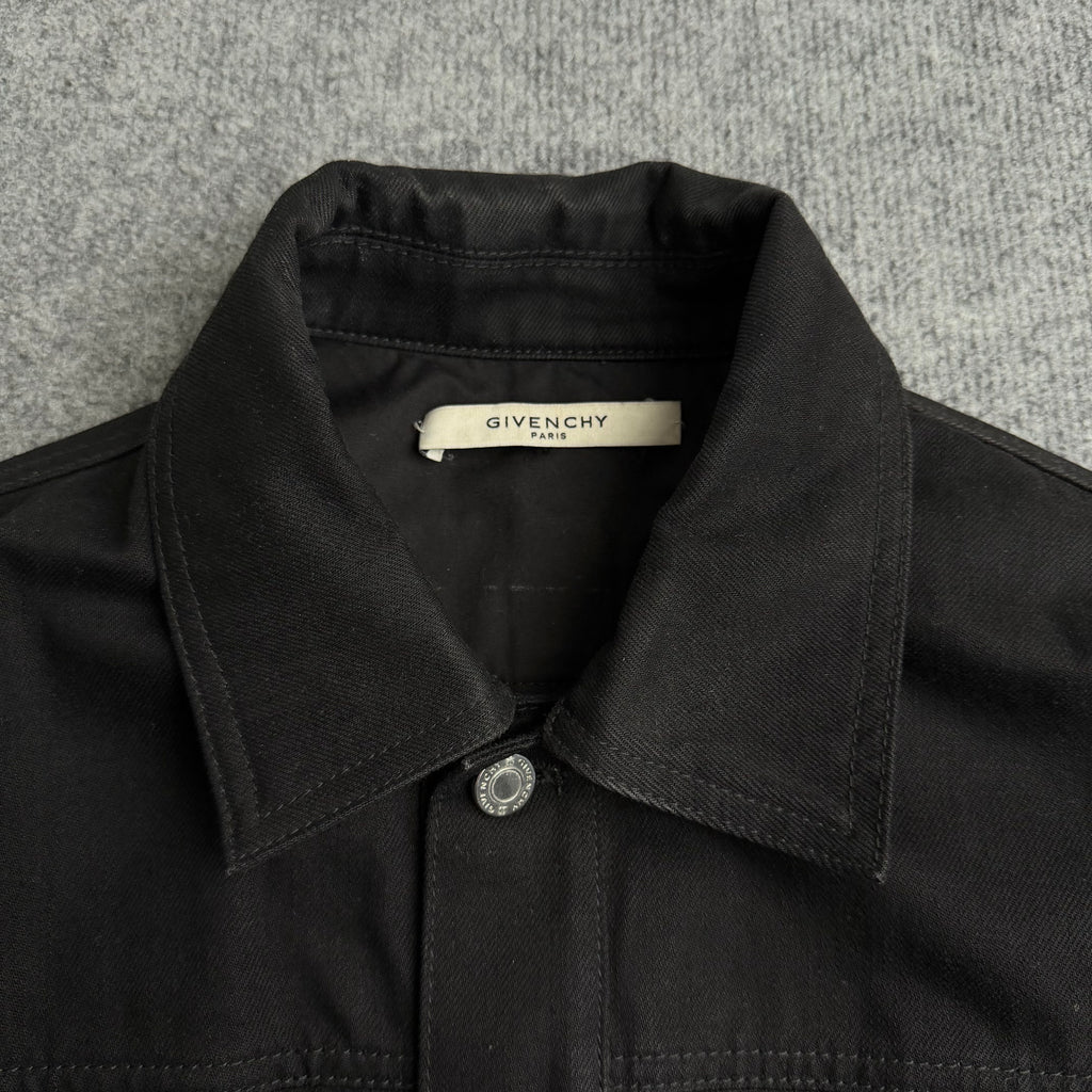 Givenchy jakke (Str. M)