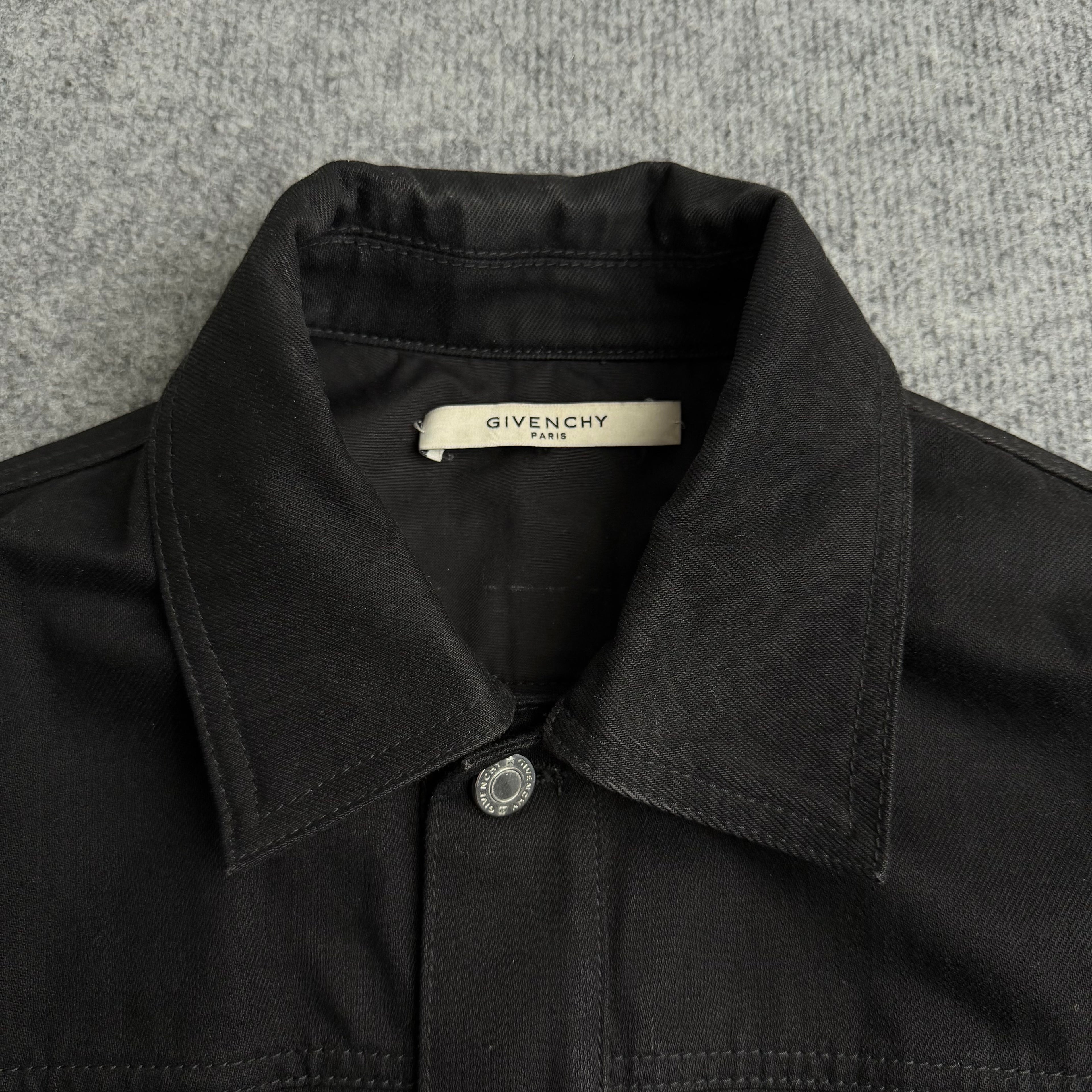 Givenchy jakke (Str. M)