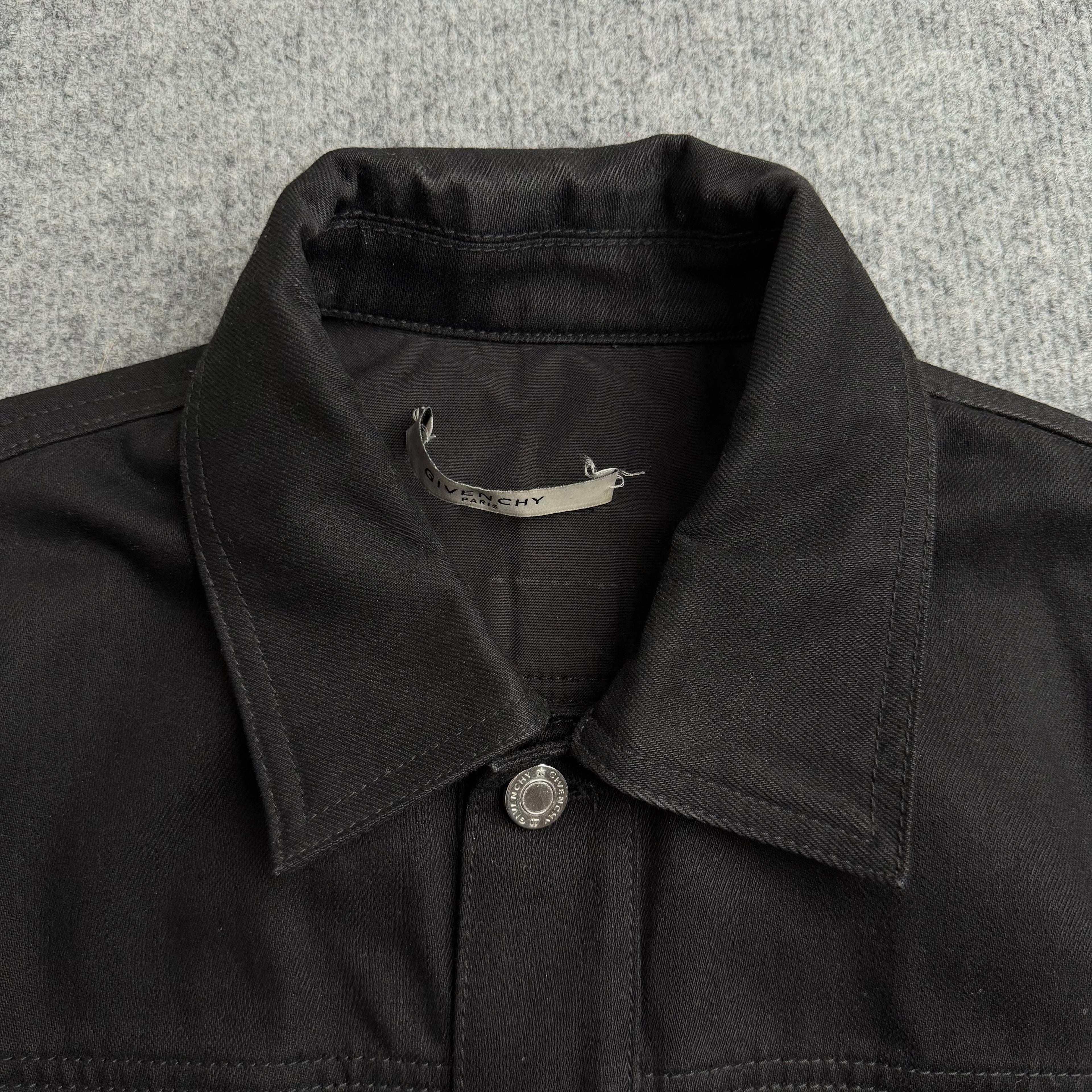 Givenchy jakke (Str. M)