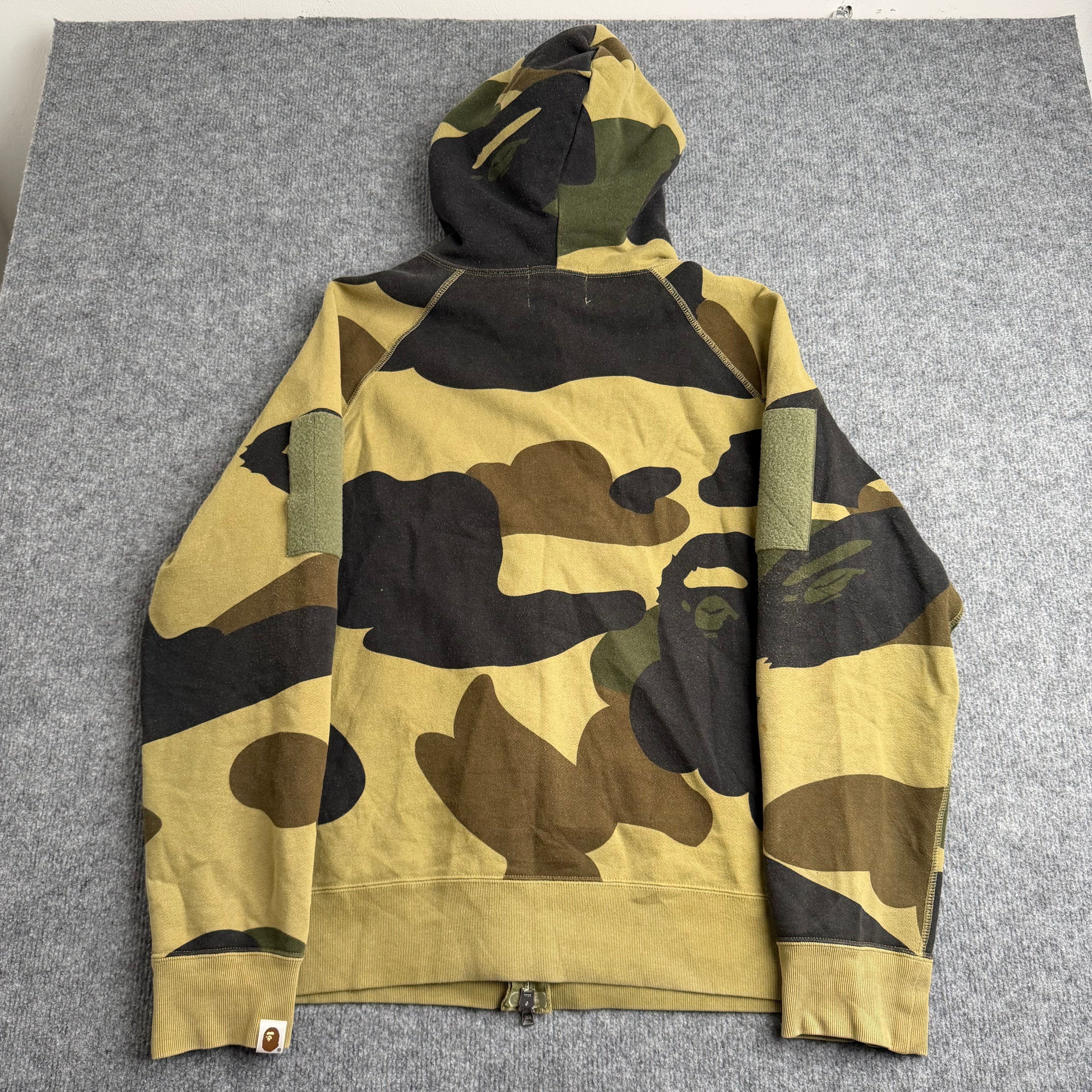 A Bathing Ape hættetrøje (Str. L)