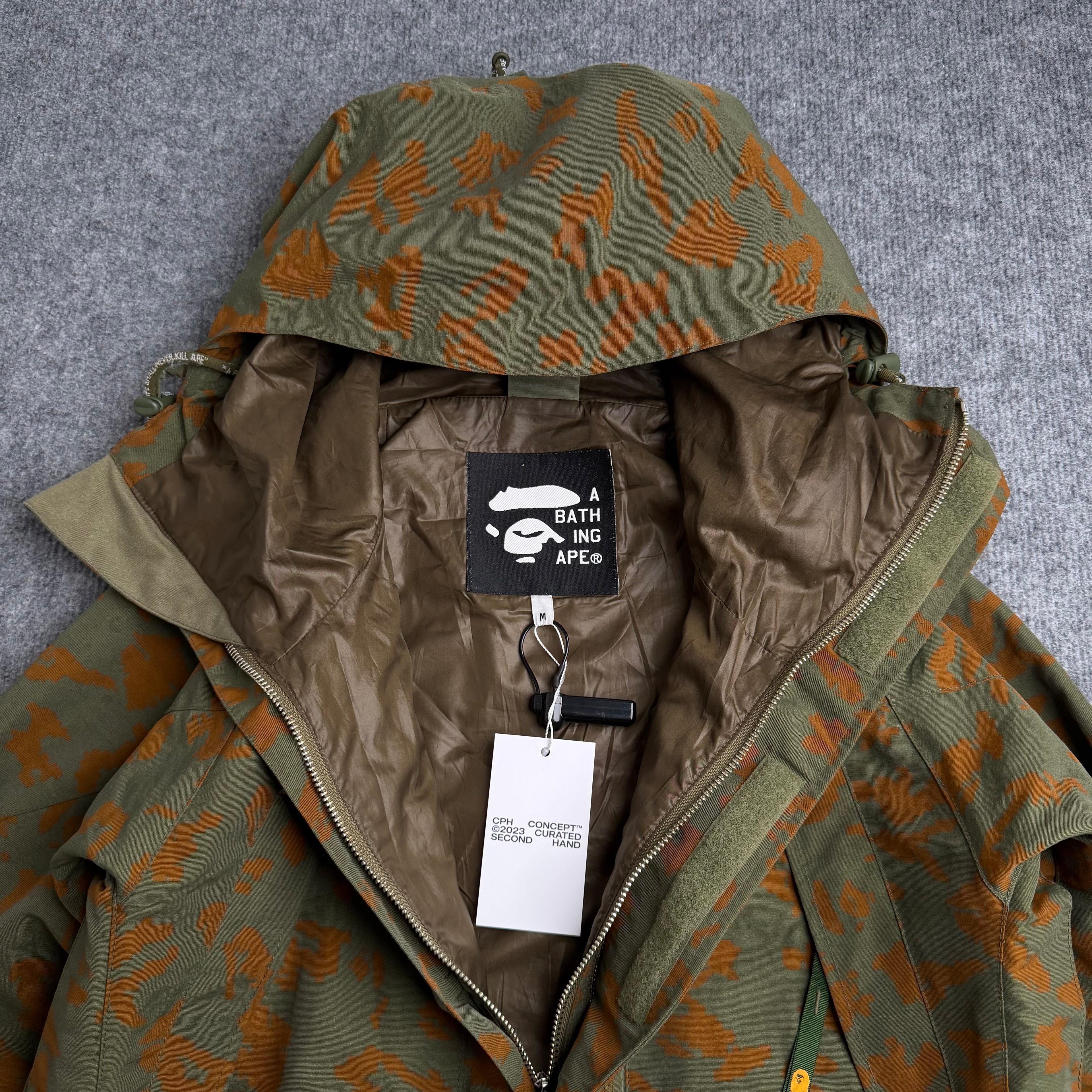 A bathing ape jakke (Str. M)