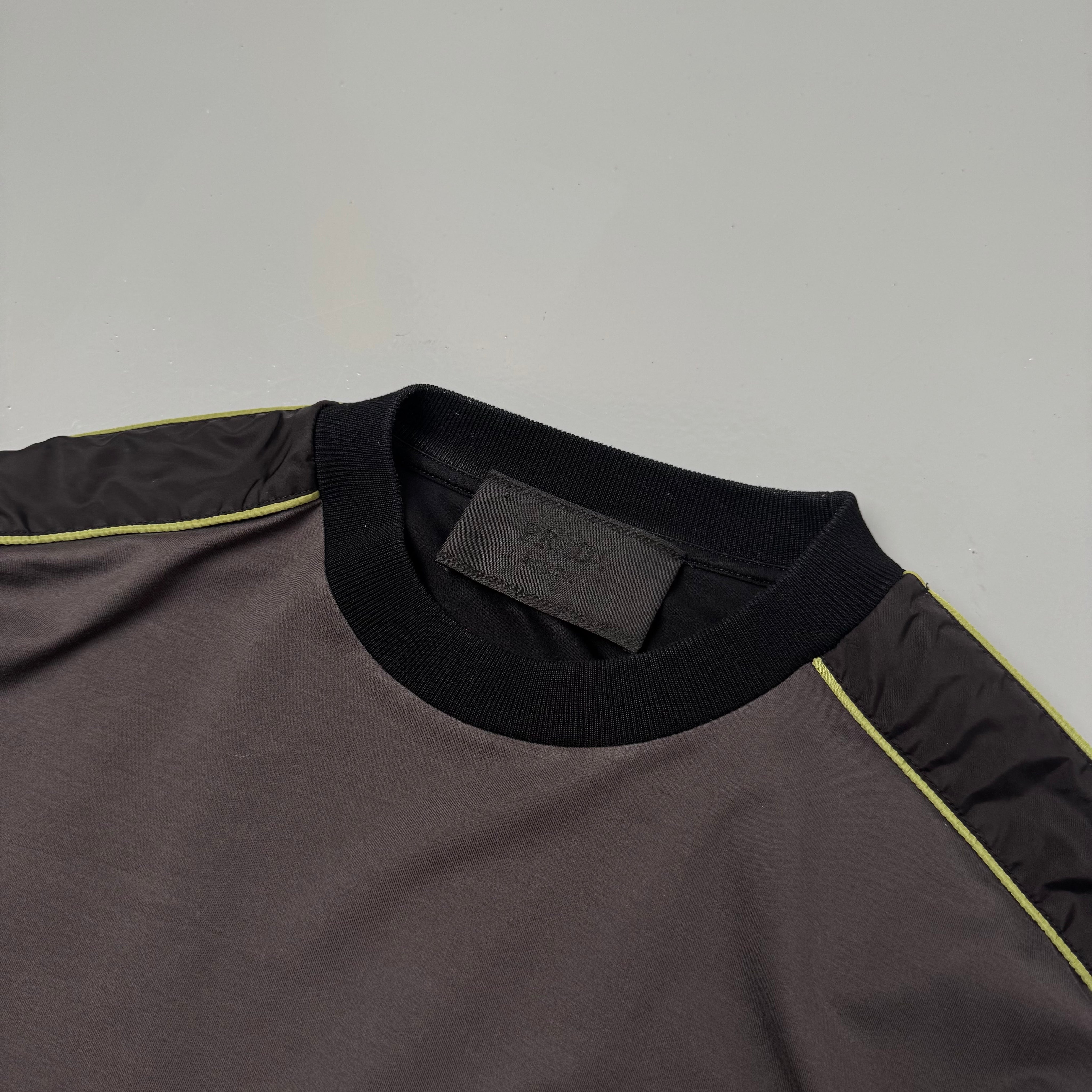 Prada bluse (Str. M)
