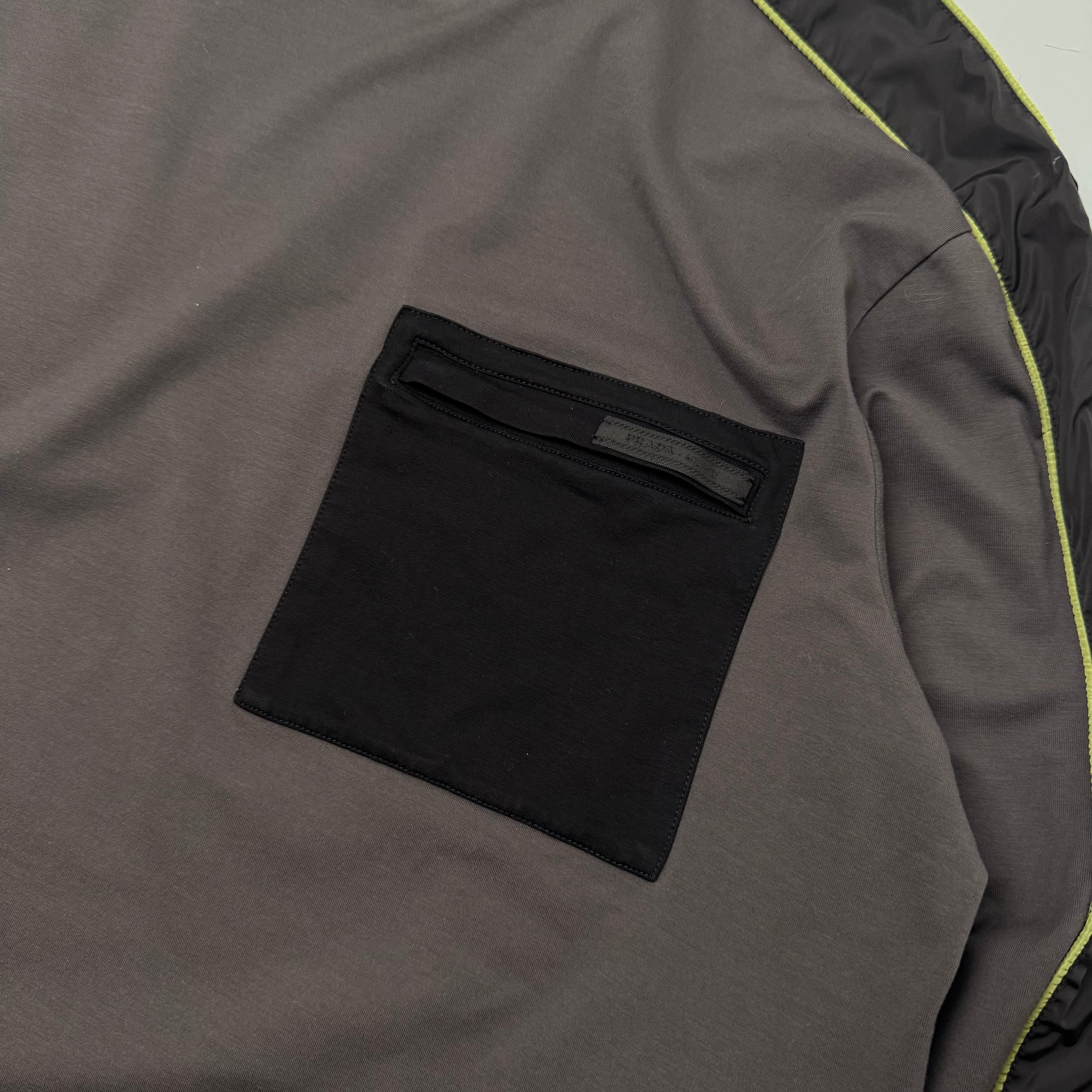 Prada bluse (Str. M)