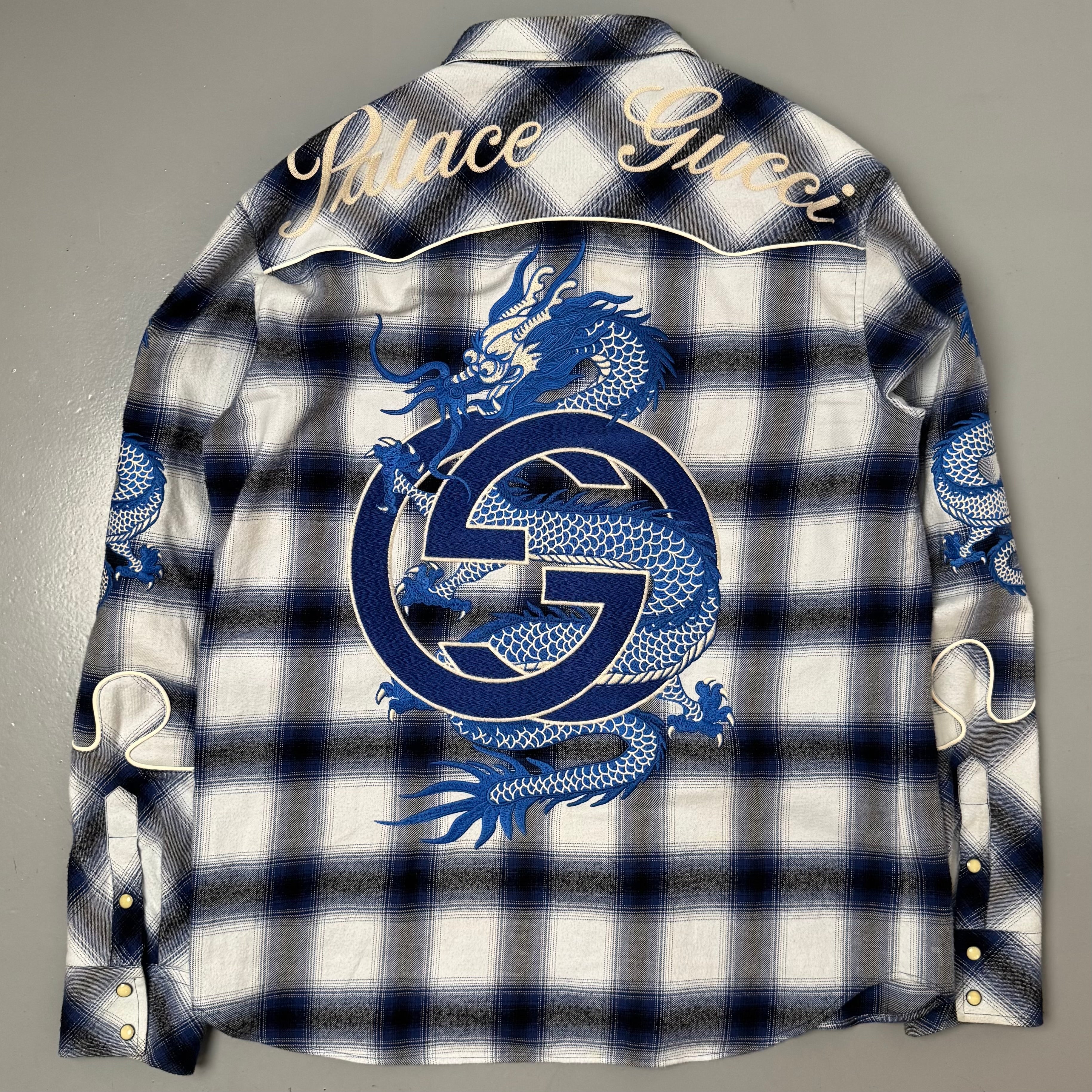 Gucci x Palace skjorte (Str. M)