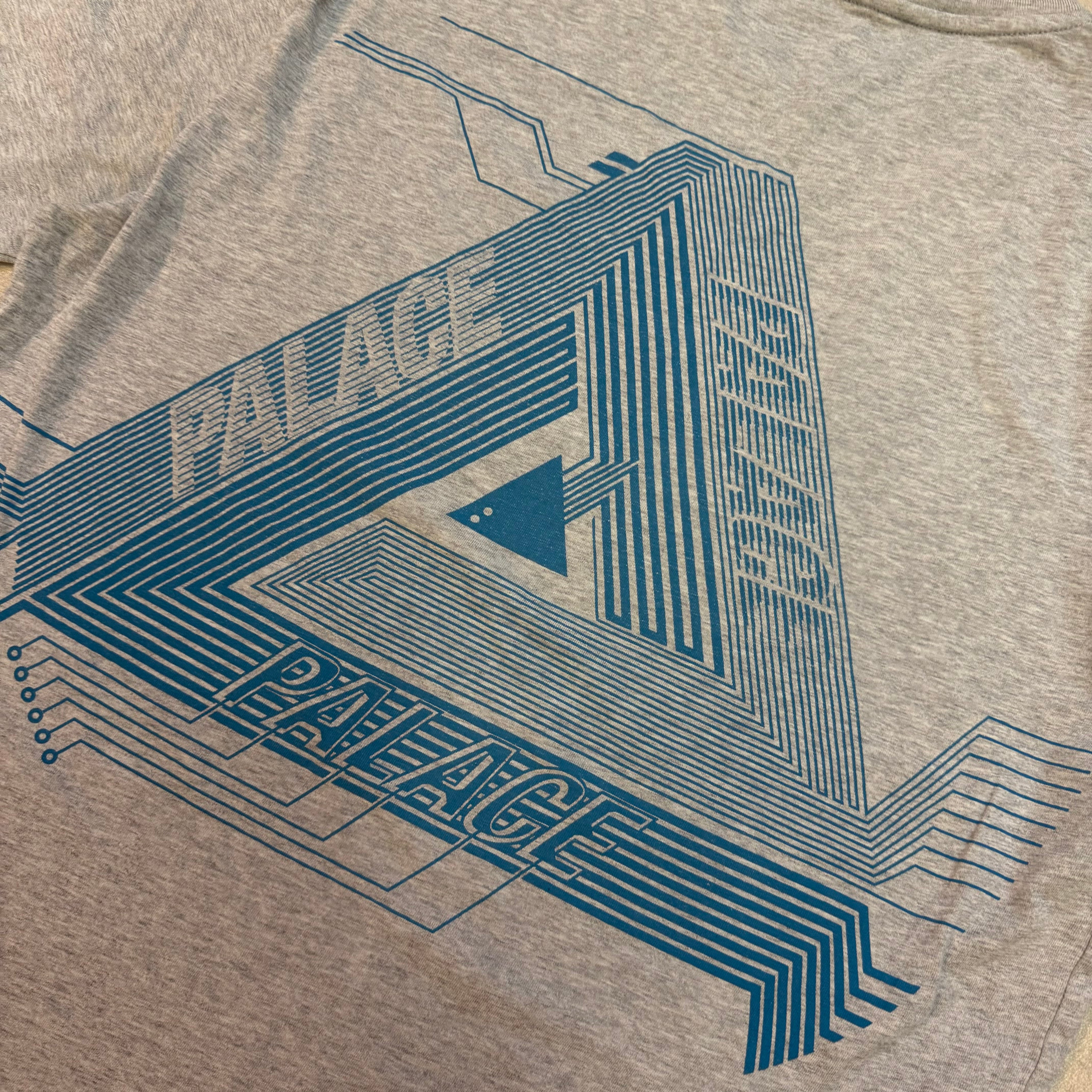 Palace t-shirt (Str. L)