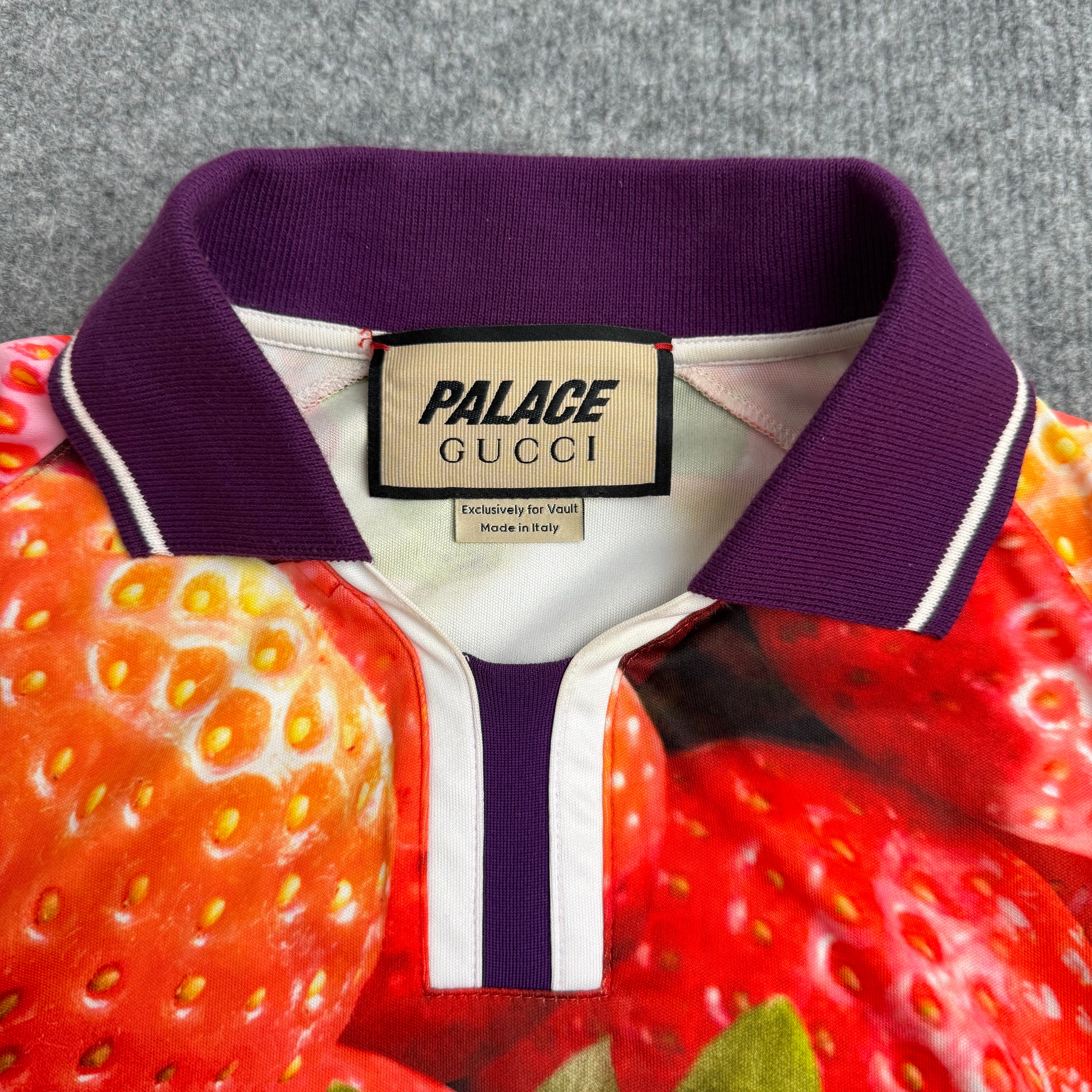 Gucci X palace Jersey (Str. S)