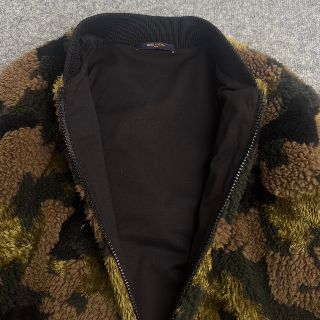 Louis Vuitton fleece (Str. L)