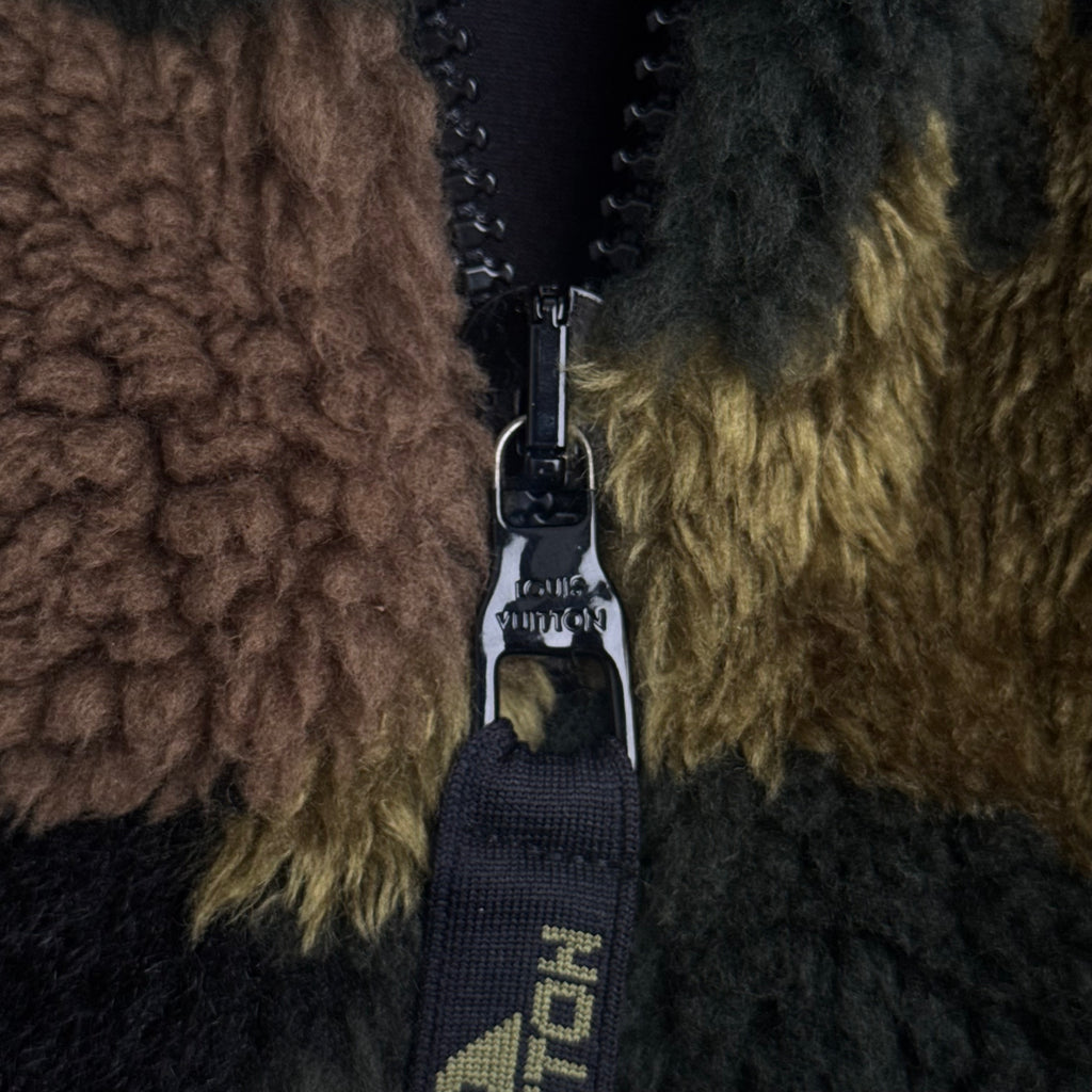 Louis Vuitton fleece (Str. L)