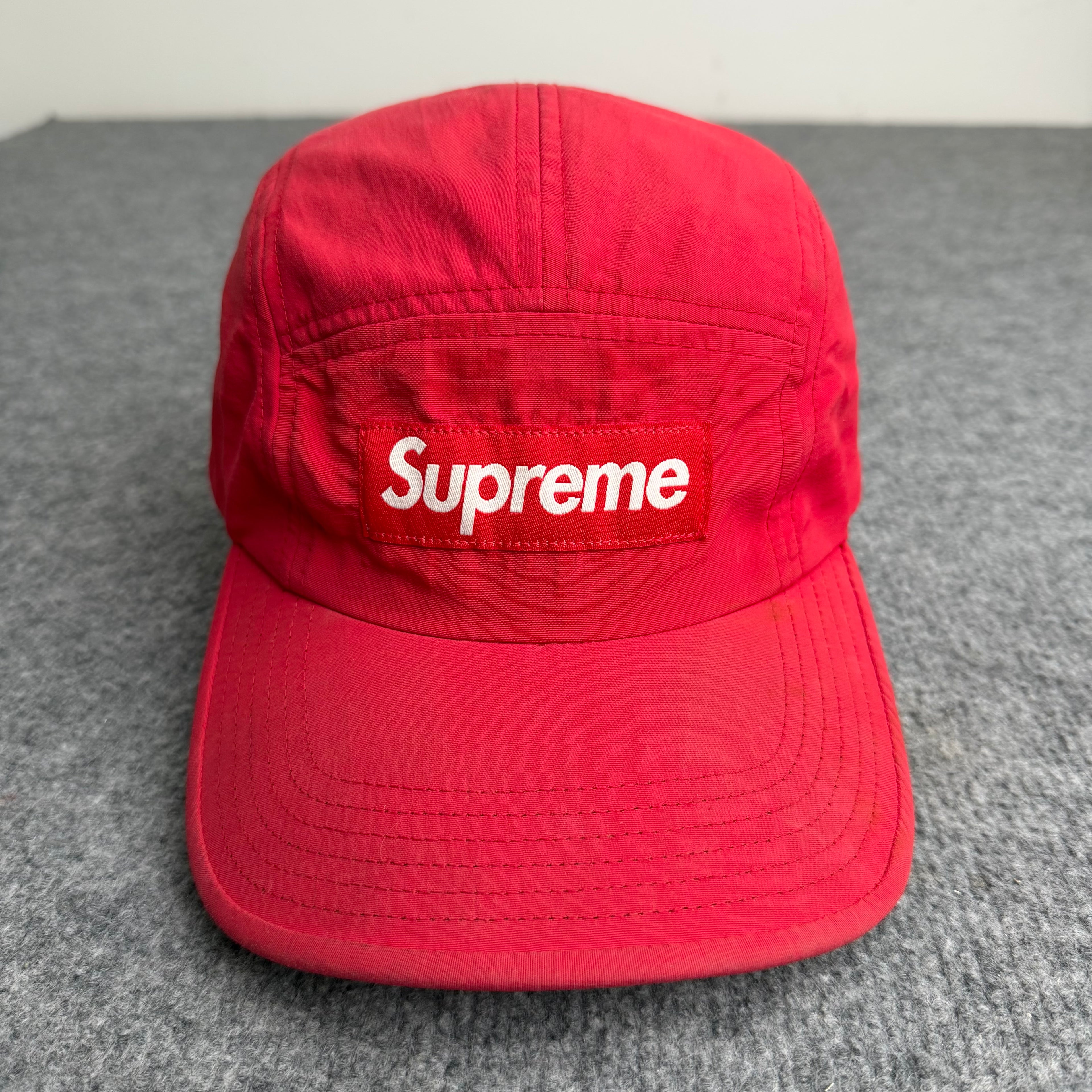 Supreme kasket