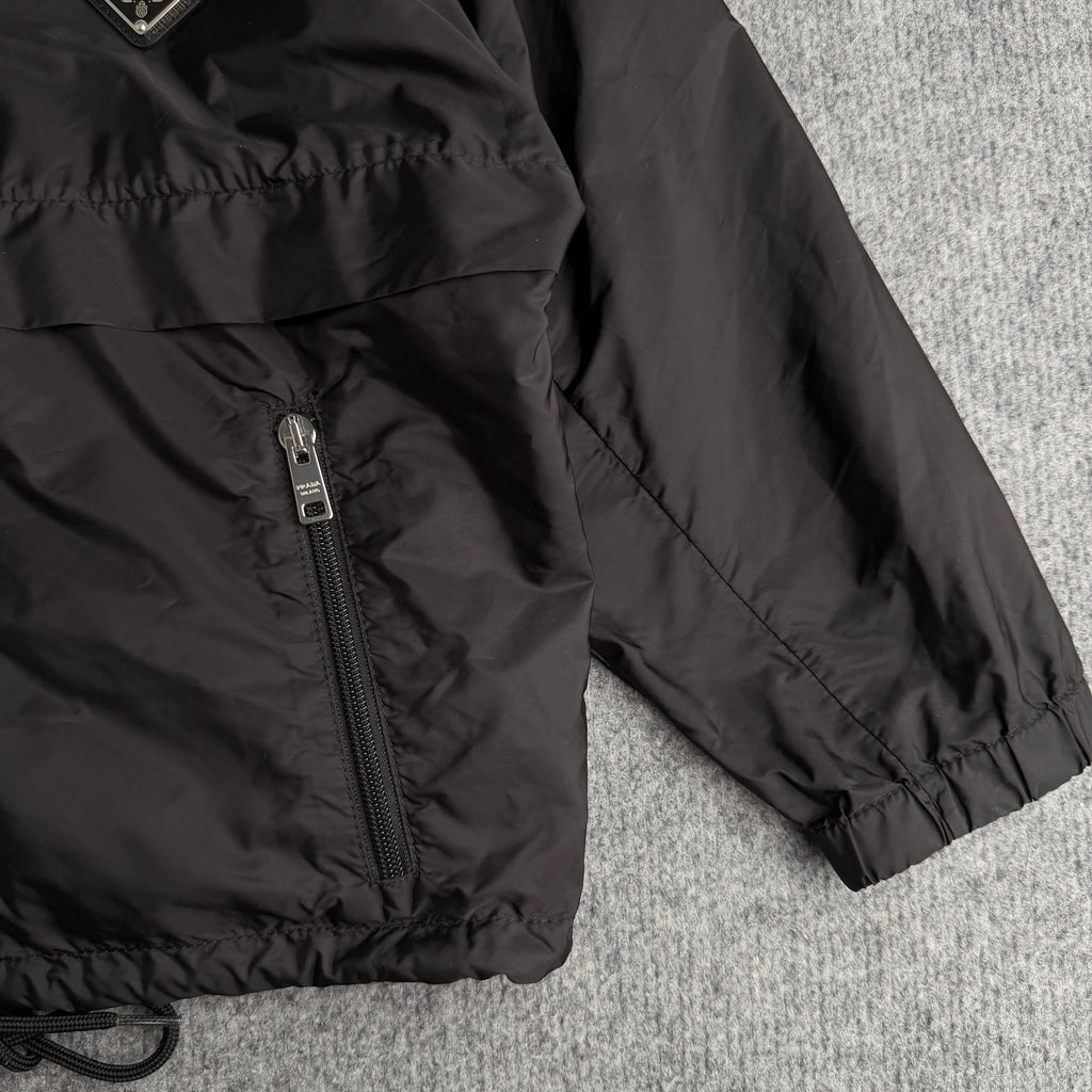Prada jakke (Str. 40)