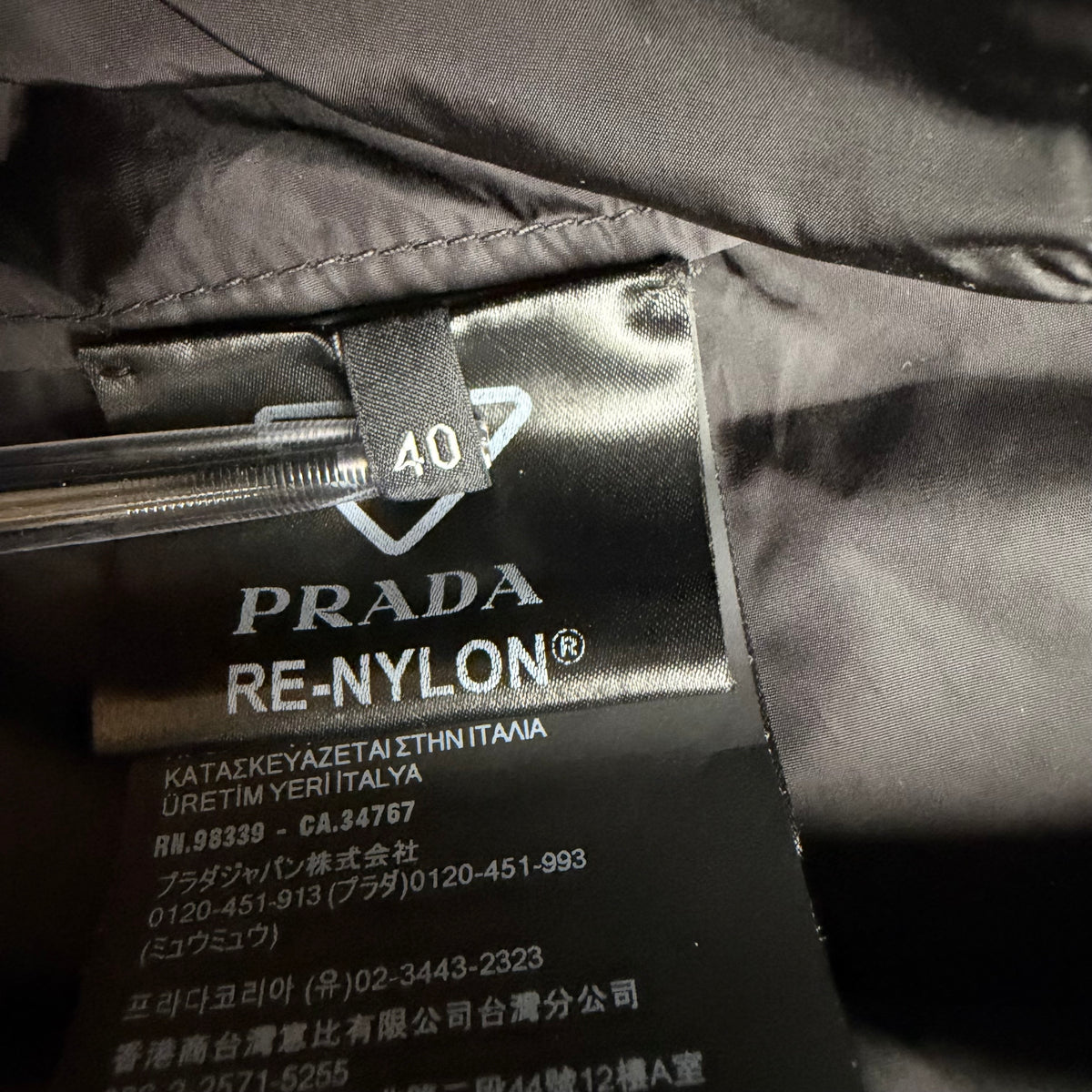 Prada jakke (Str. 40)