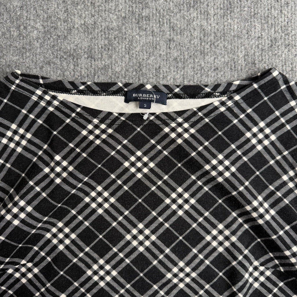 Burberry top (Str. M)
