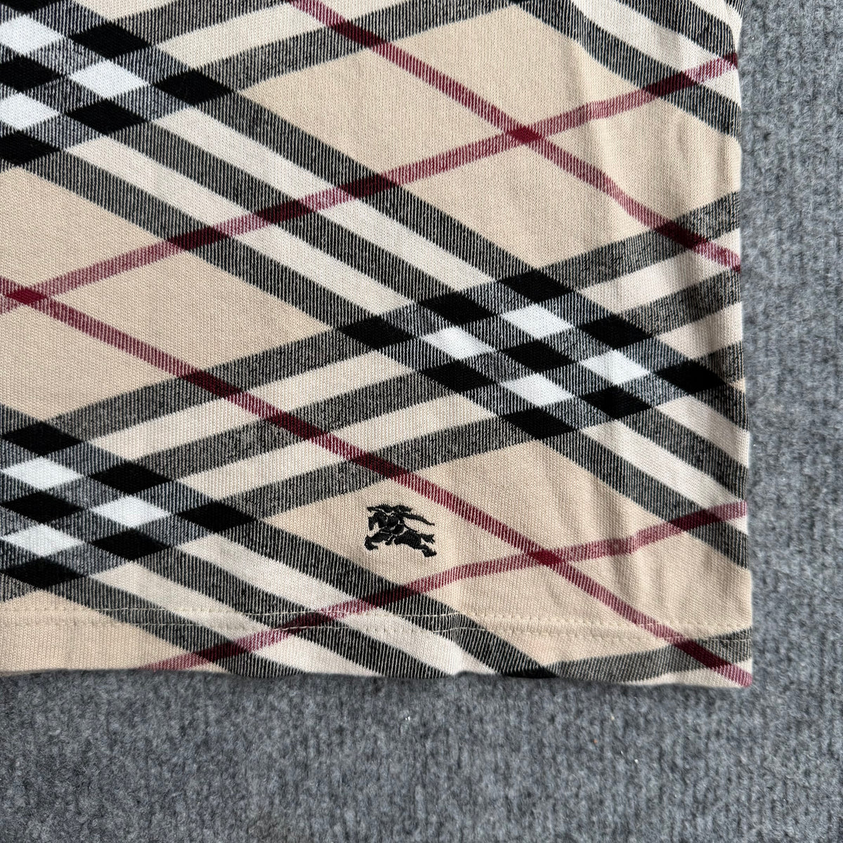 Burberry top (Str. M)