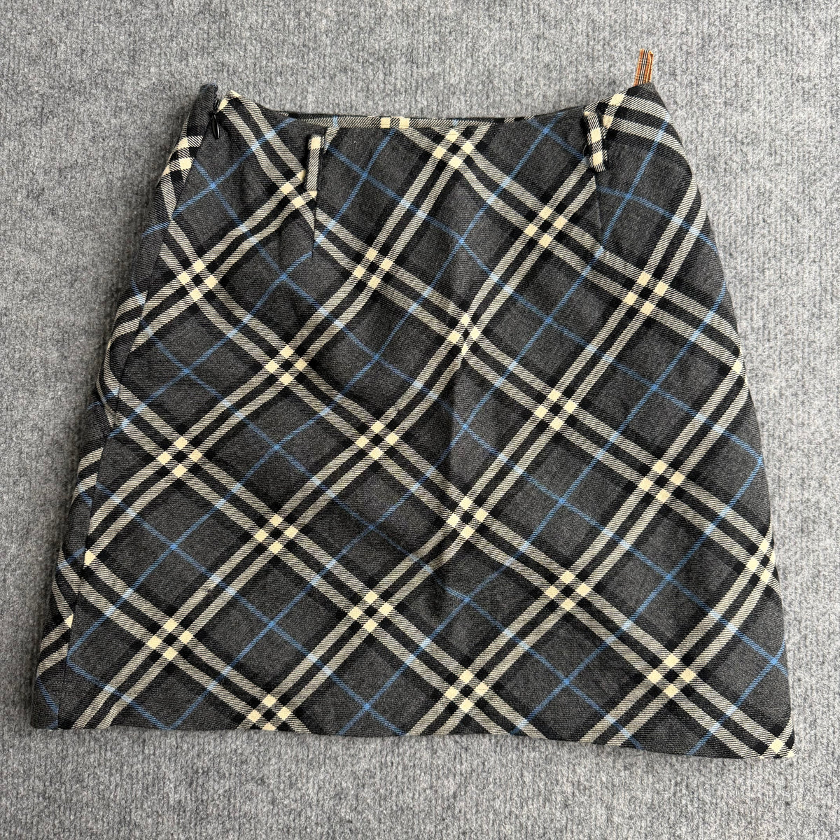 Burberry nederdel (Str. 36)