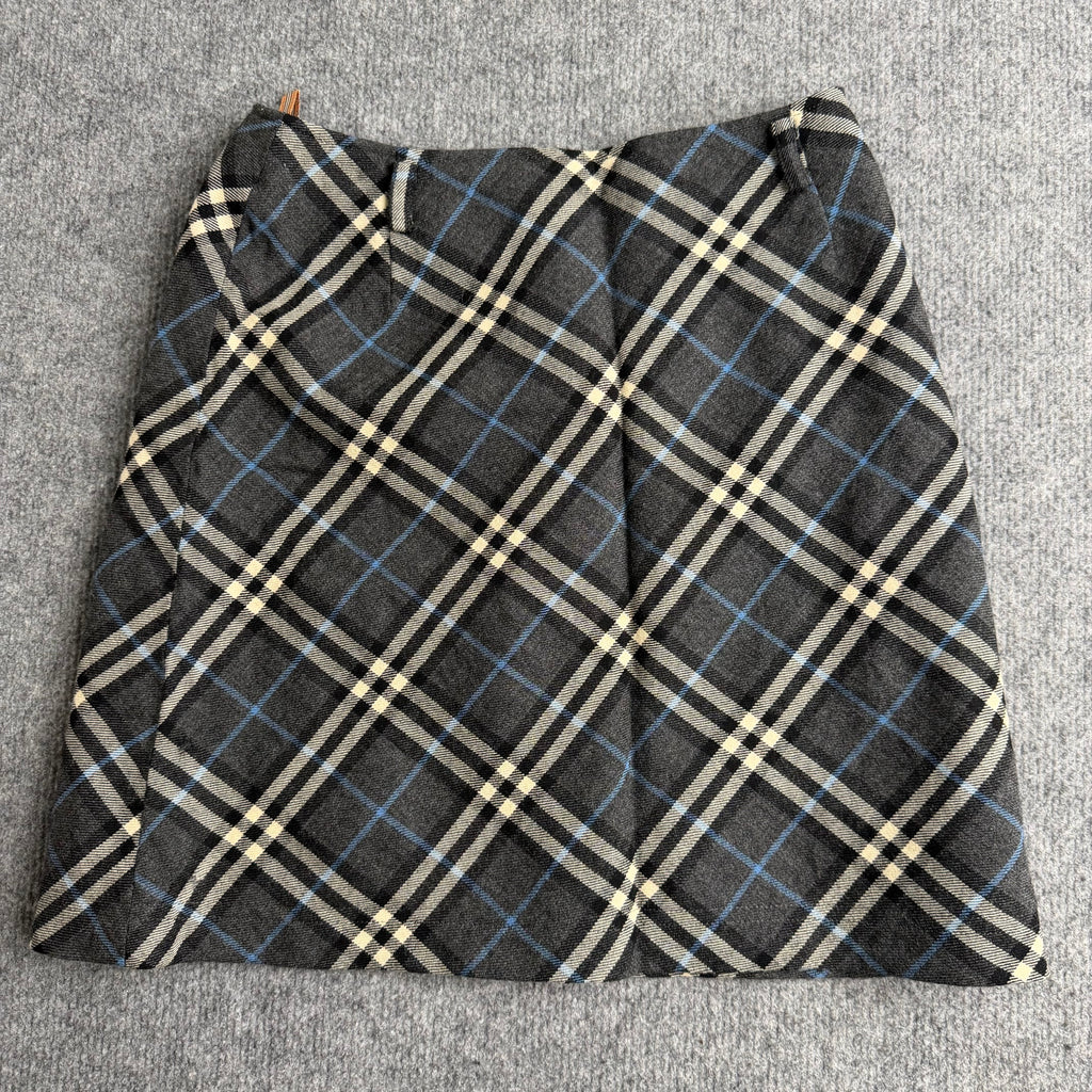 Burberry nederdel (Str. 36)