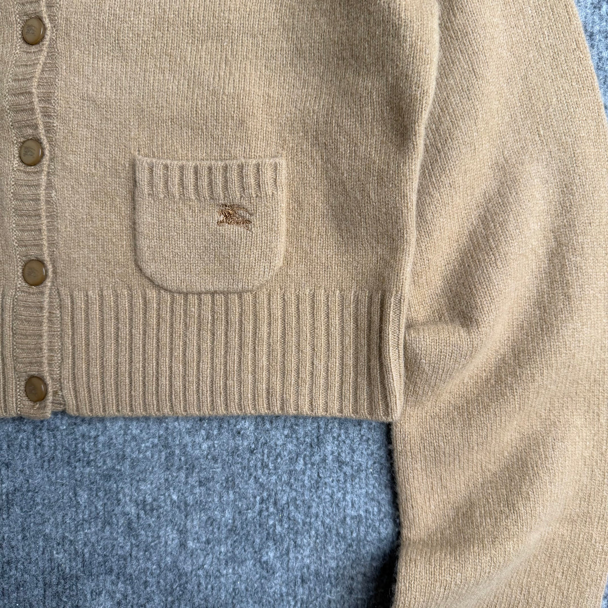 Burberry top (Str. S)