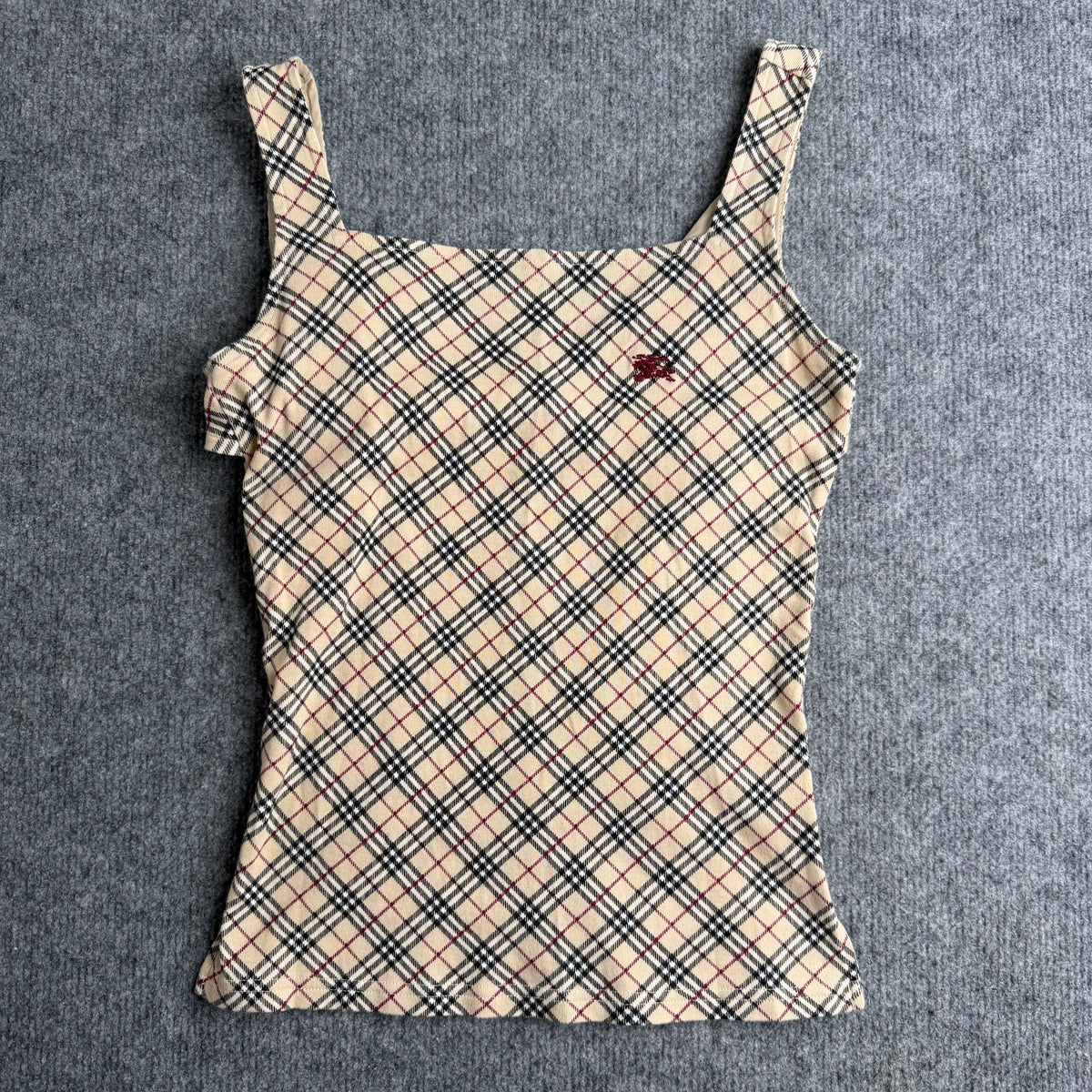 Burberry top (Str. S)