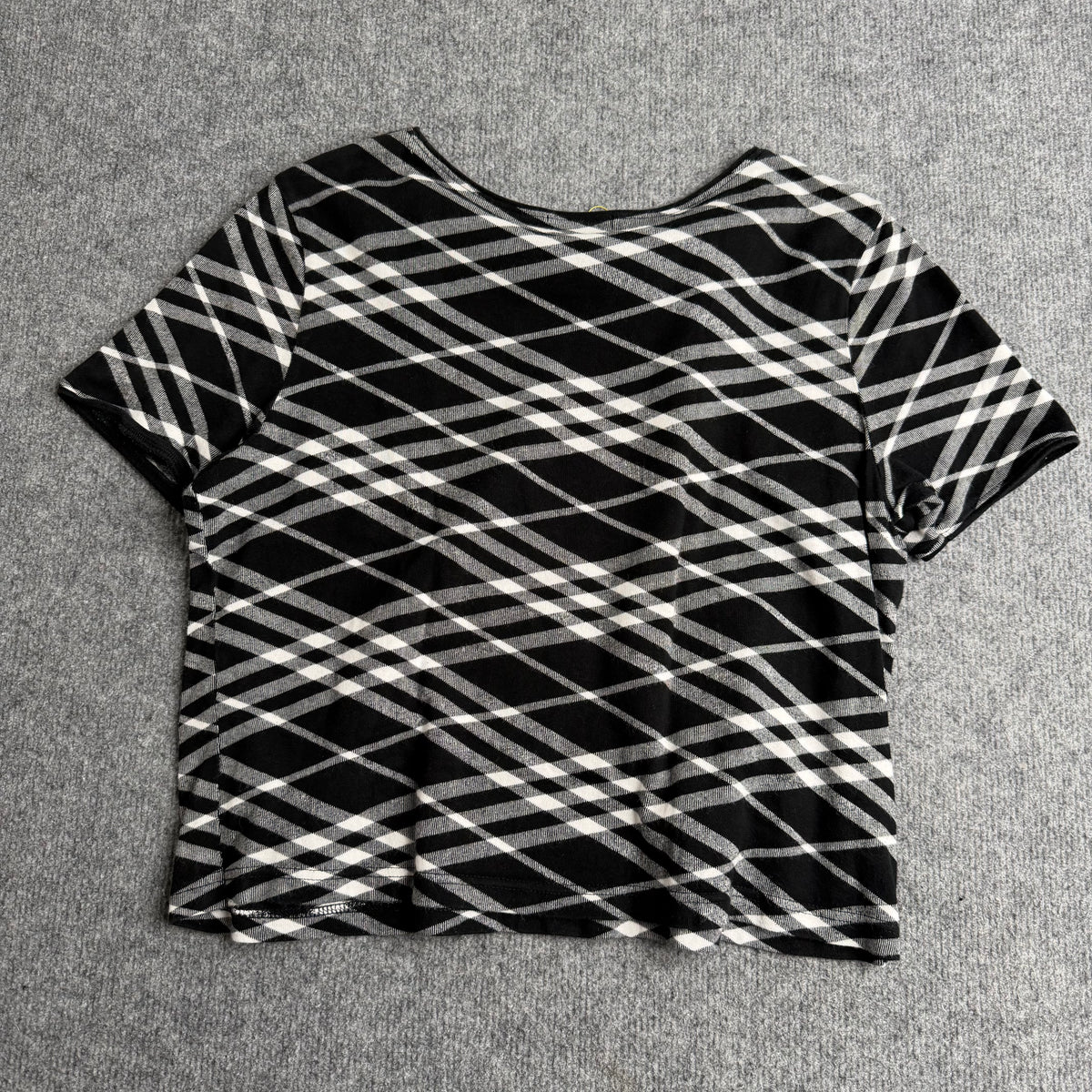 Burberry top (Str. M)