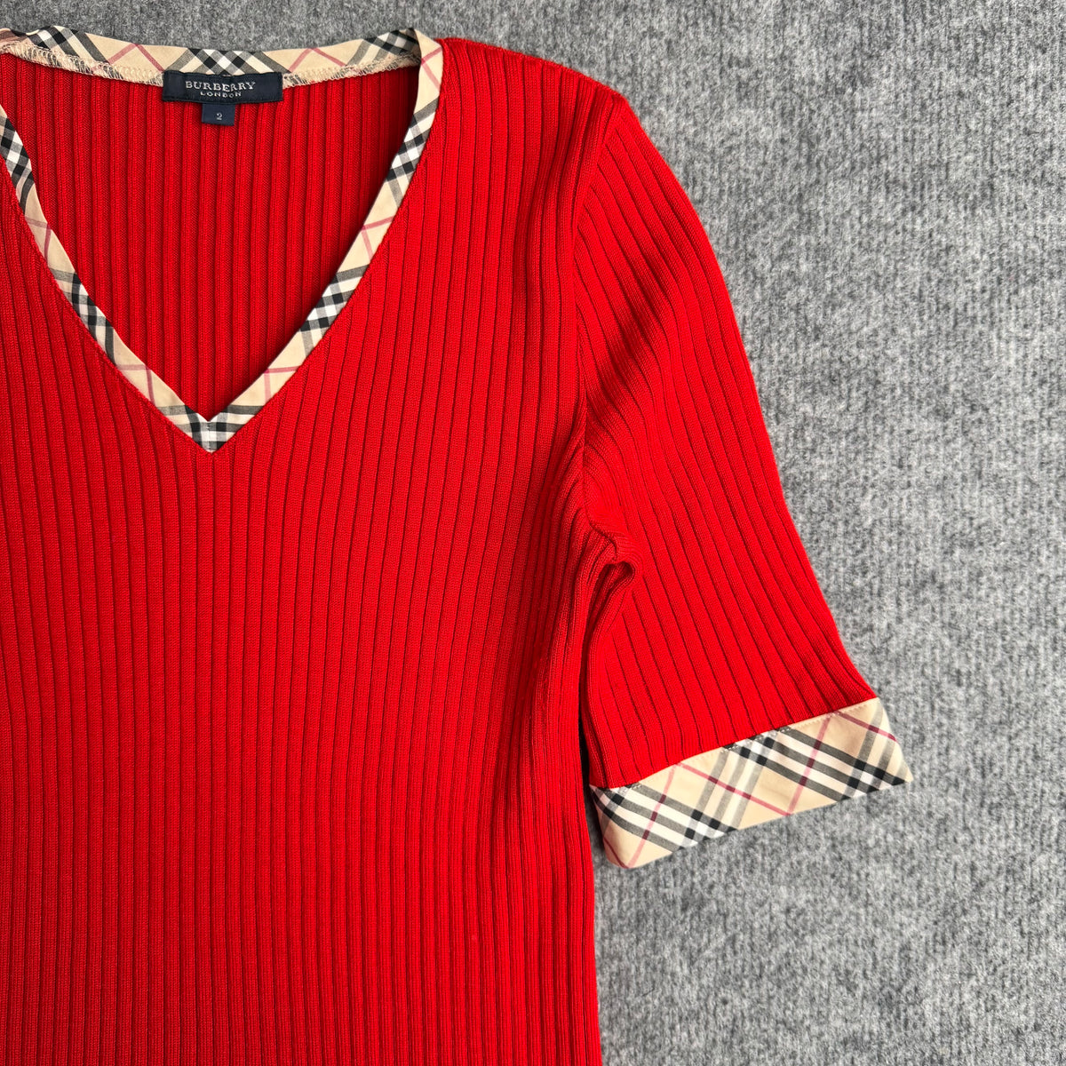 Burberry top (Str. S)