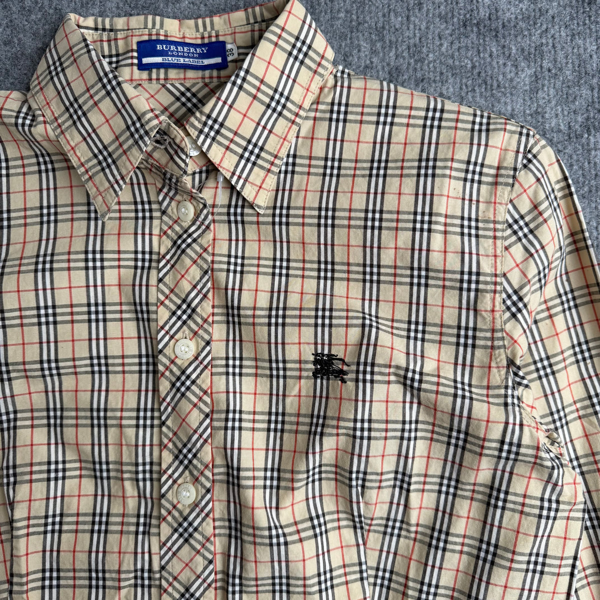 Burberry skjorte (Str. S)