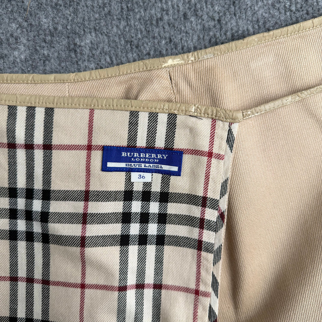 Burberry nederdel (Str. 38)