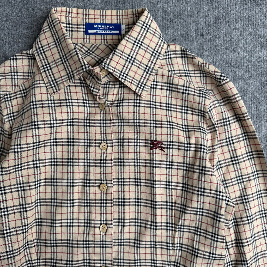 Burberry skjorte (Str. S)