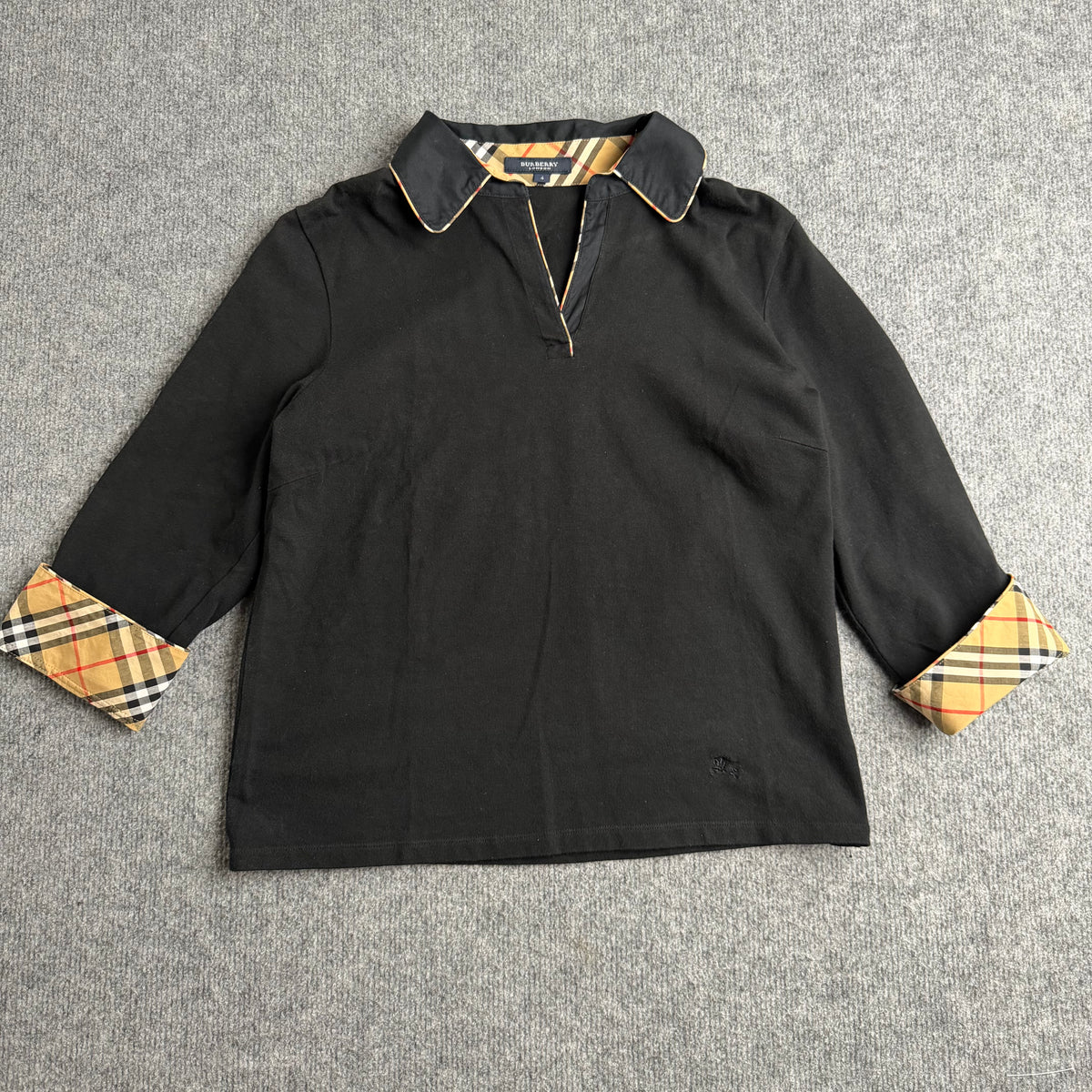 Burberry top (Str. M)